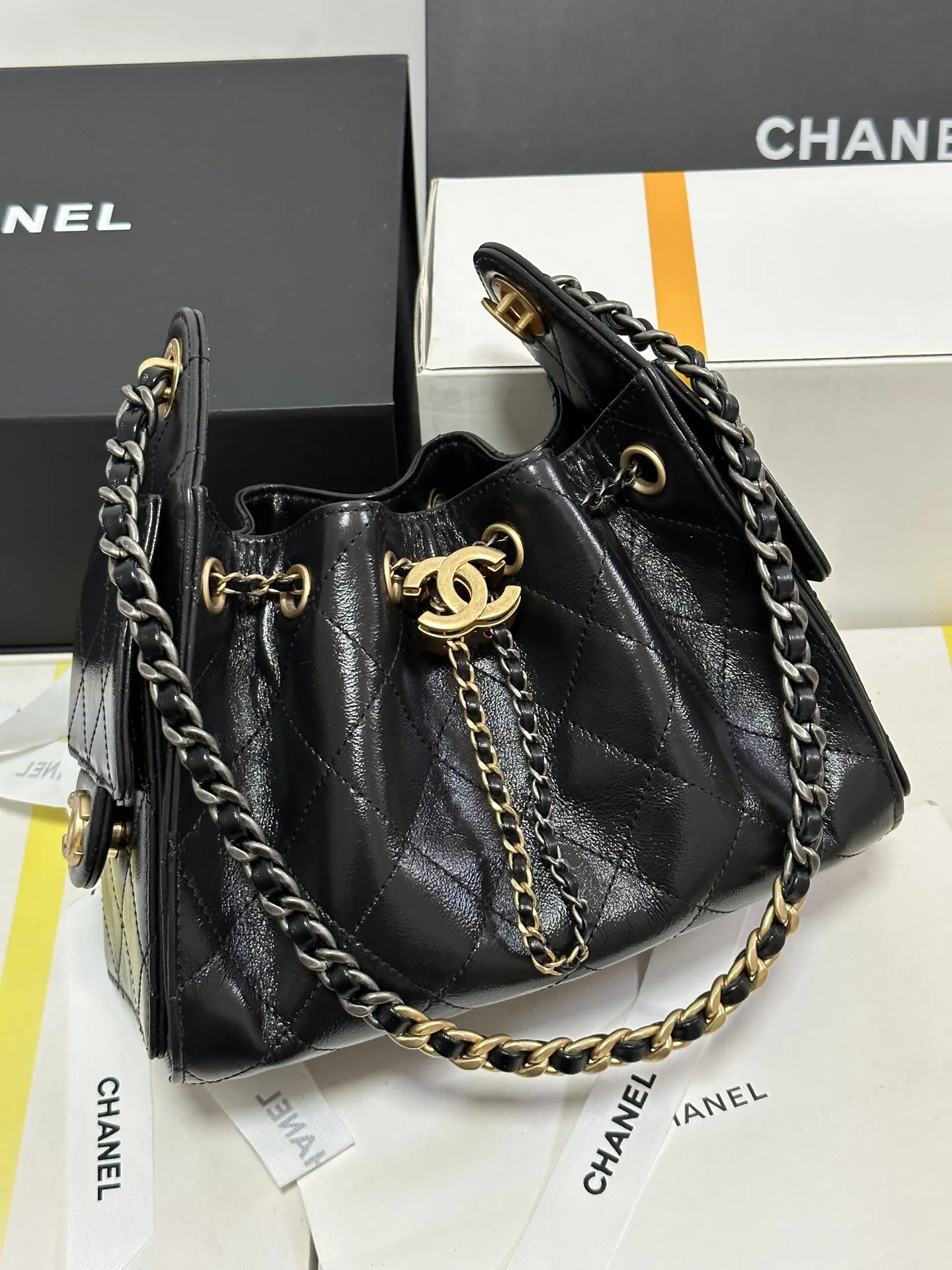 CHANEL 黑色 白色 小牛皮 腋下包 復古腋下背款