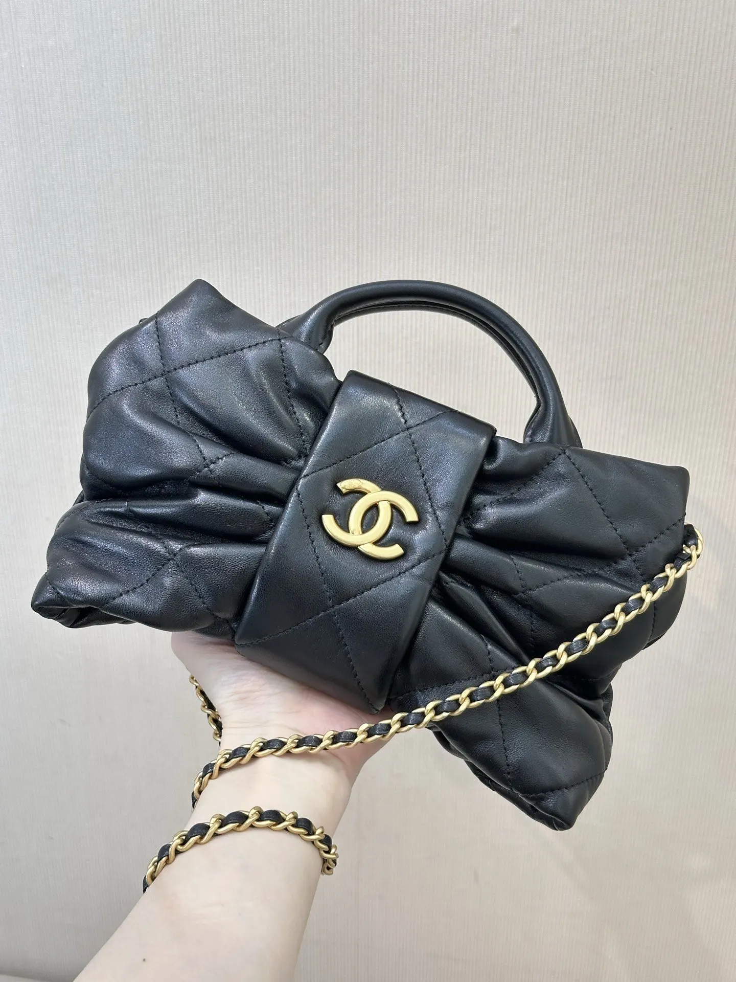 CHANEL 牛仔 羊皮 斜挎包 轻便斜挎款