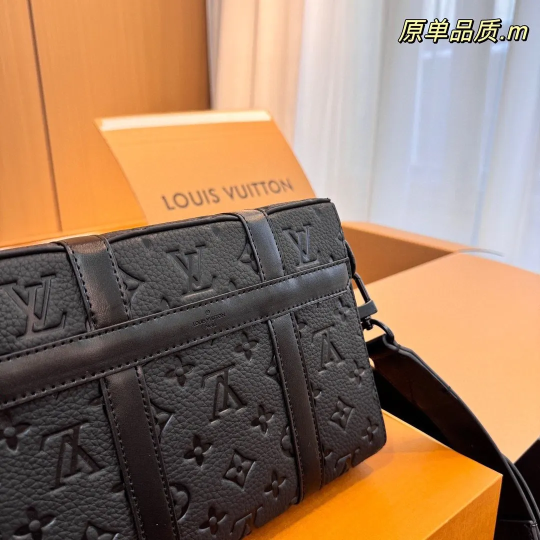 小牛皮 商务工作中的理想伴侣 包包单肩斜挎包大容量工装包 好 轻便斜挎款