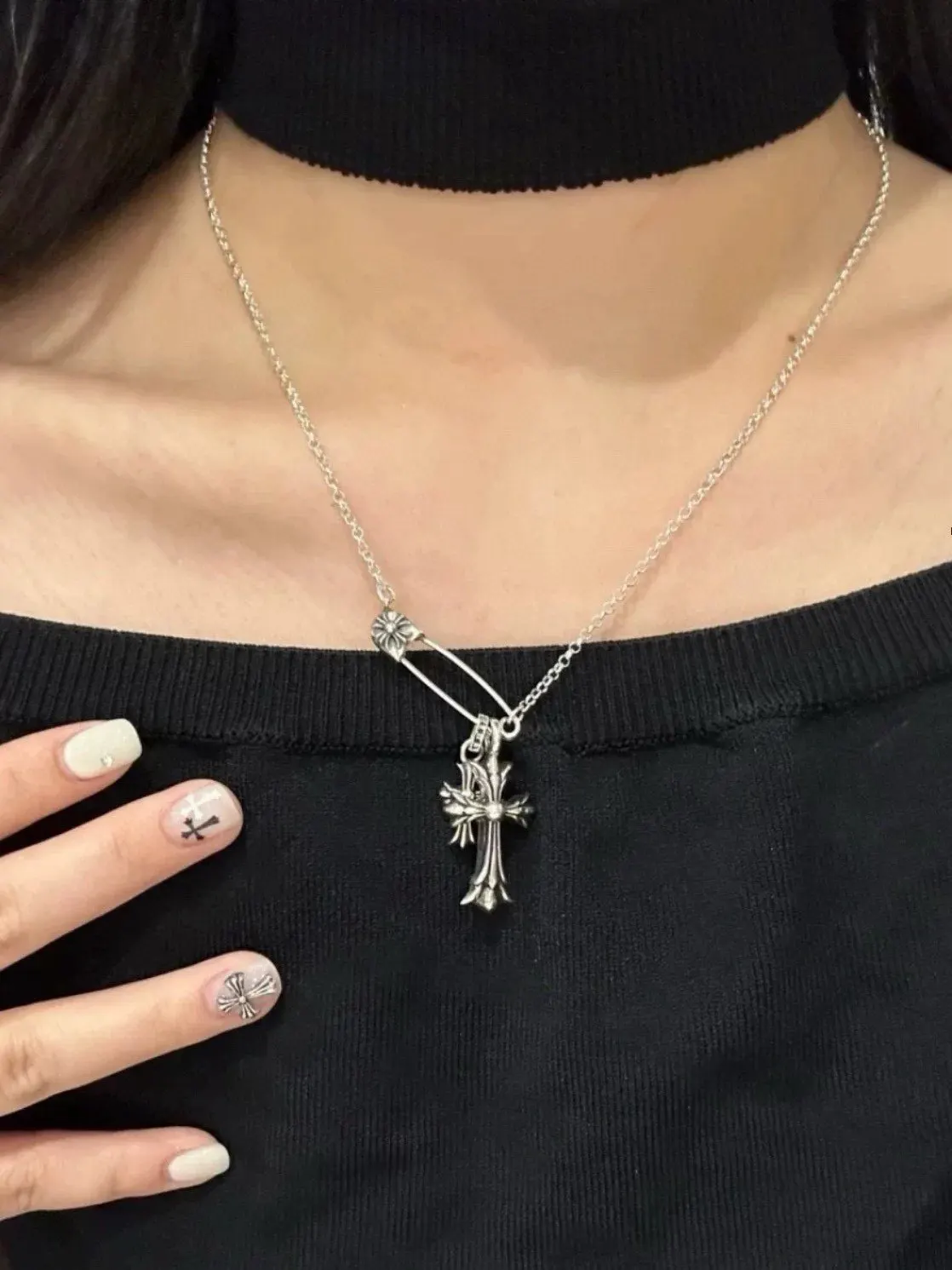 Chrome Hearts 項鍊 精致锁骨链款