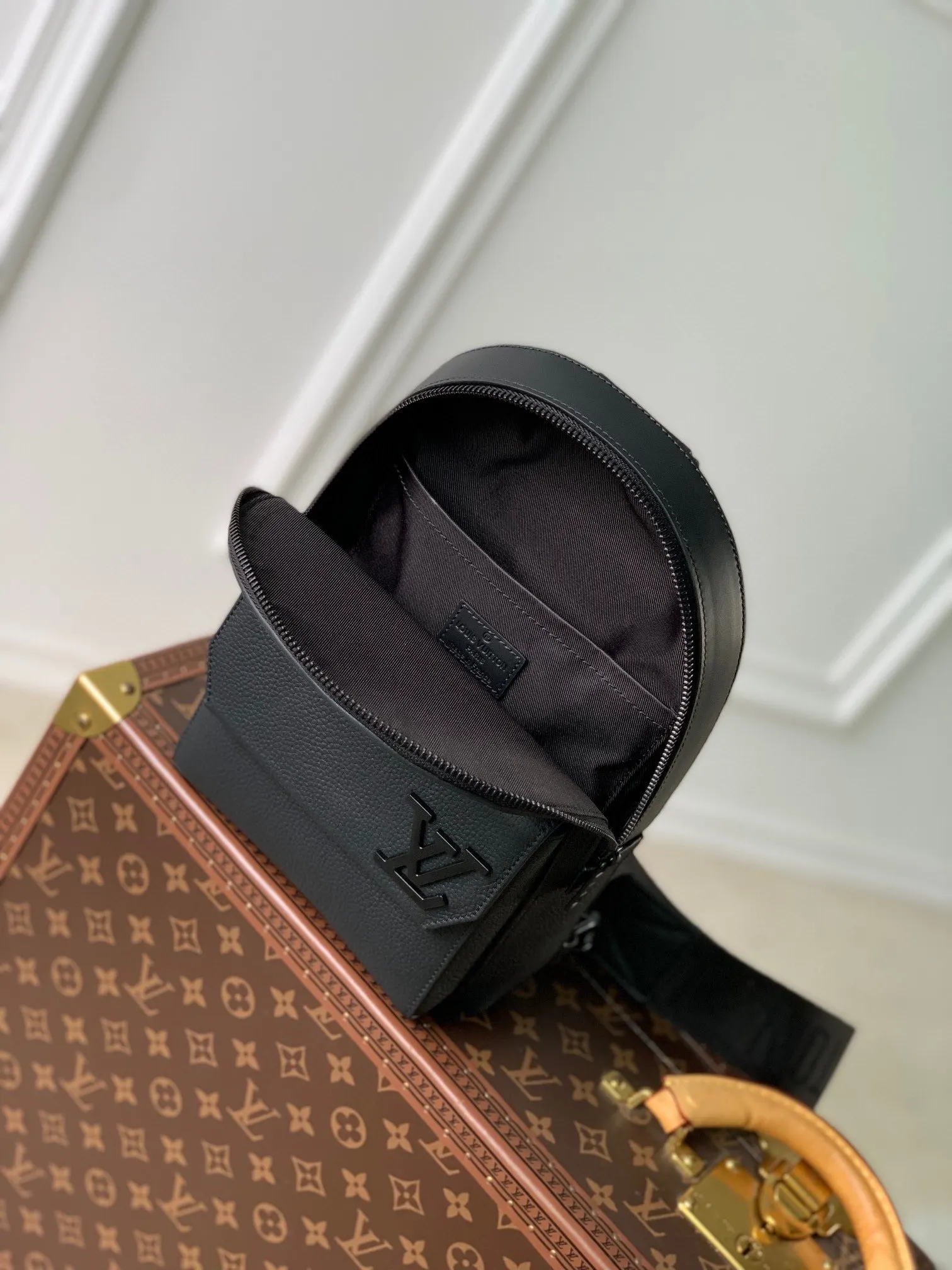 LV 牛皮 雙肩包 实用雙肩款