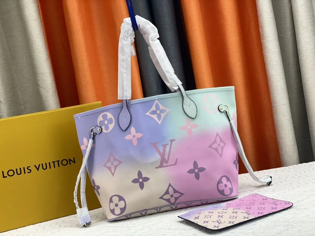 Neverfull 帆布 手拿包 精致手拿款
