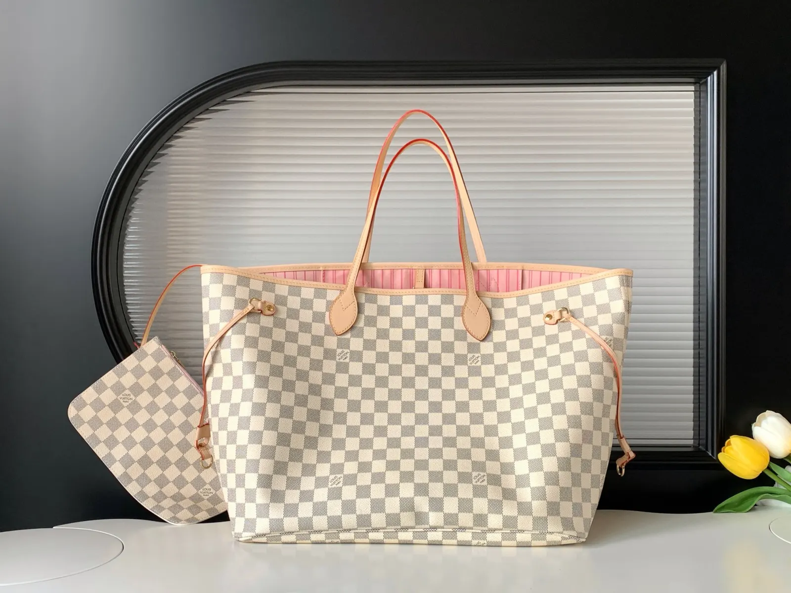 LV Neverfull 帆布 手拿包 精致手拿款