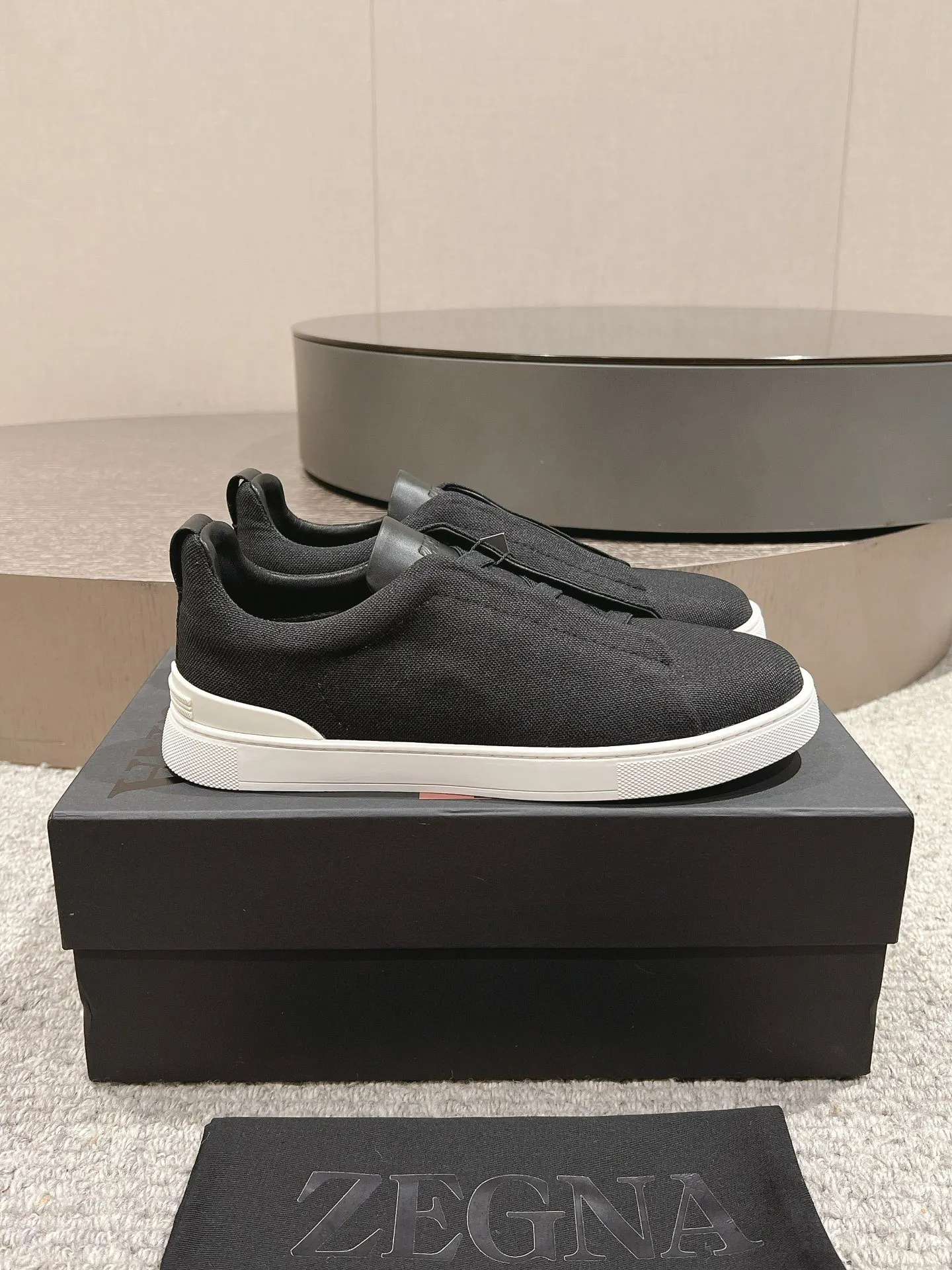 Triple S Ss Casual Versatile Image 1 Triple S Ss Casual Versatile Image 1