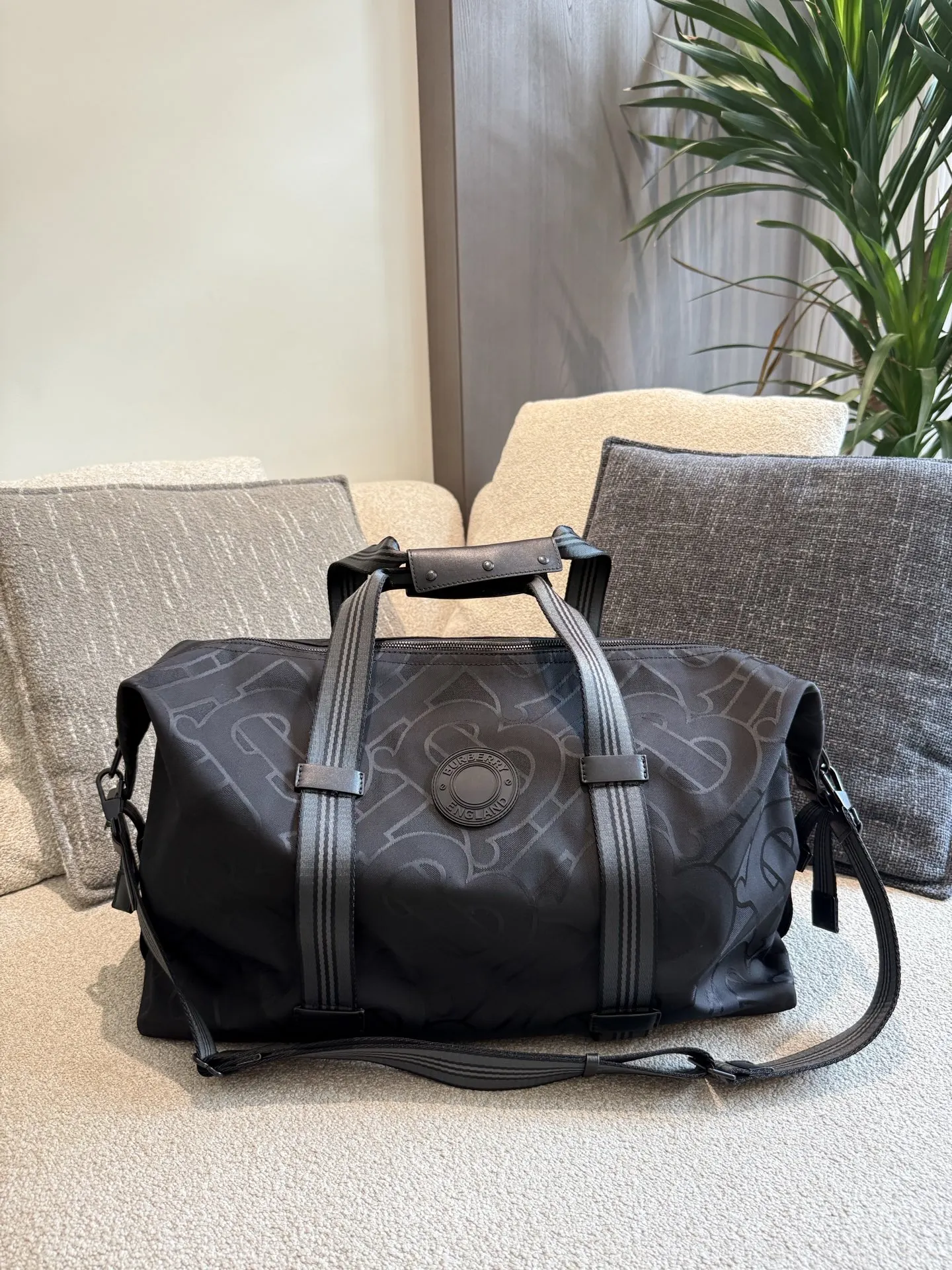Burberry 黑色 牛皮 旅行袋 大容量旅行款