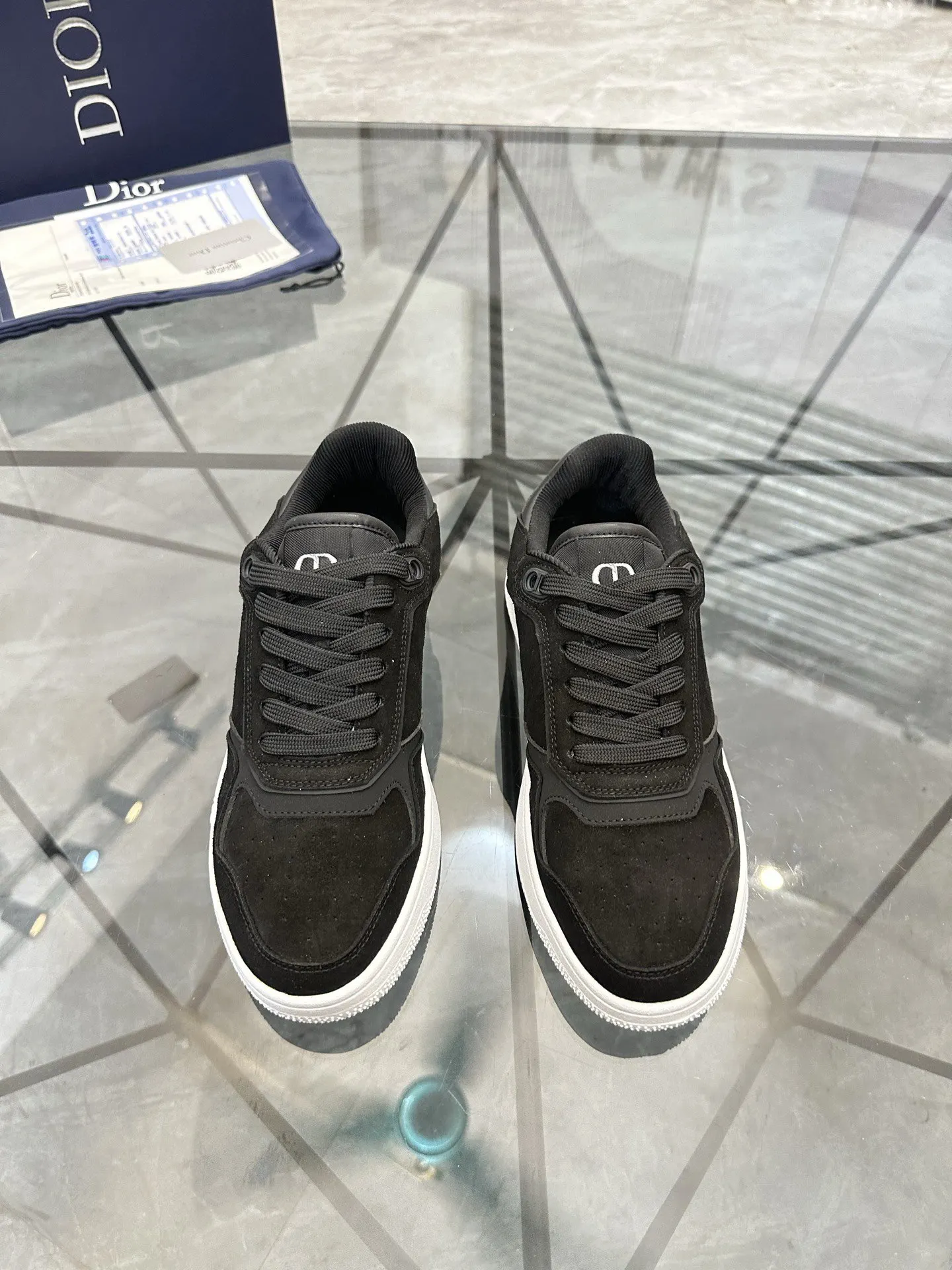 Dior casual shoes, comfortable and versatile
