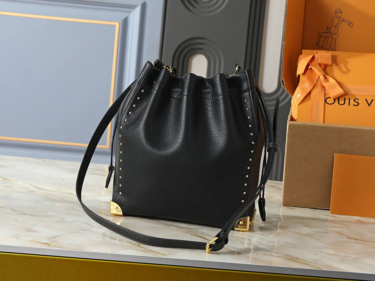 Chain Bag Leather
