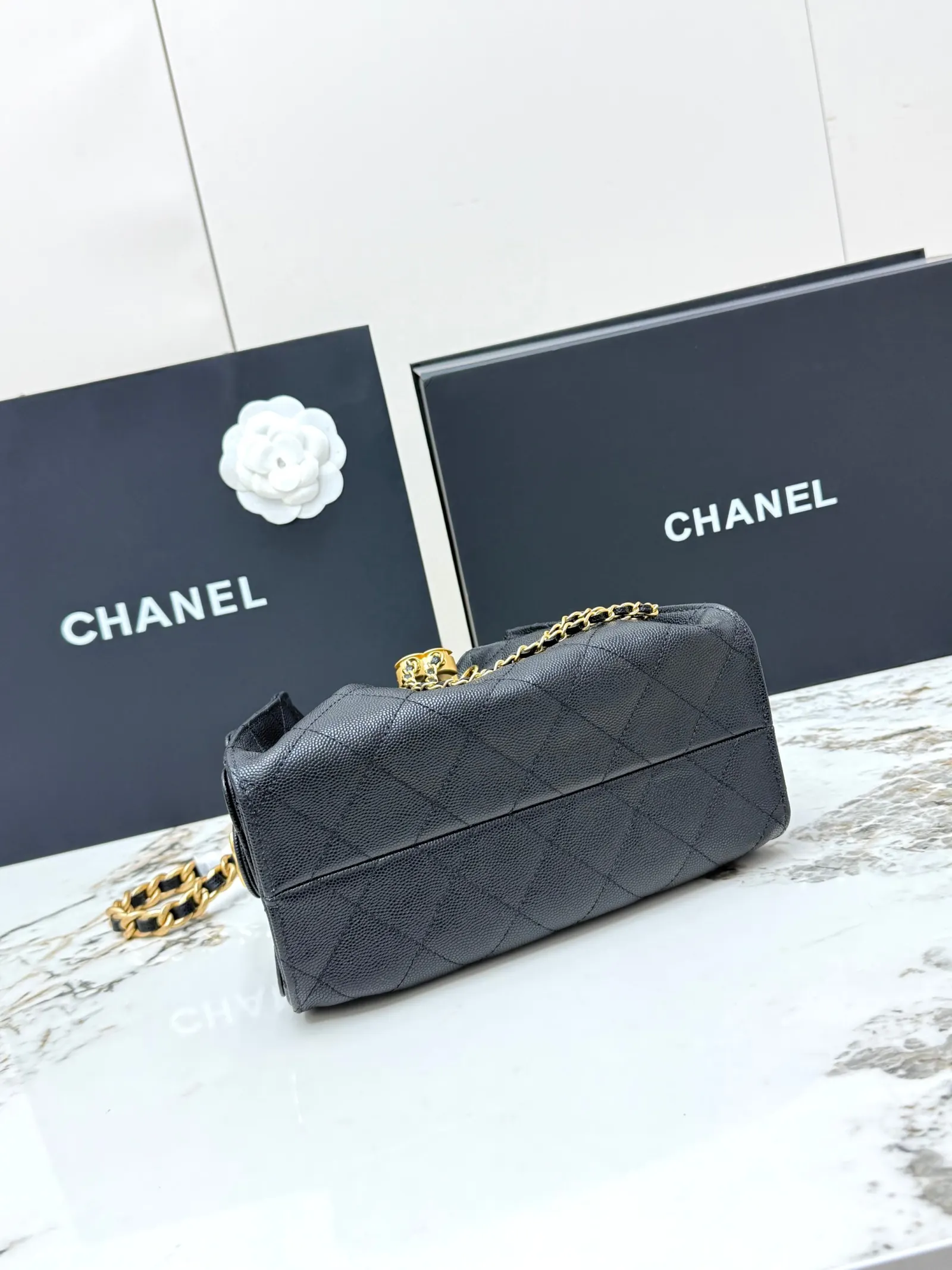 Gold Hobo Shoulder Bag Vintage Leather