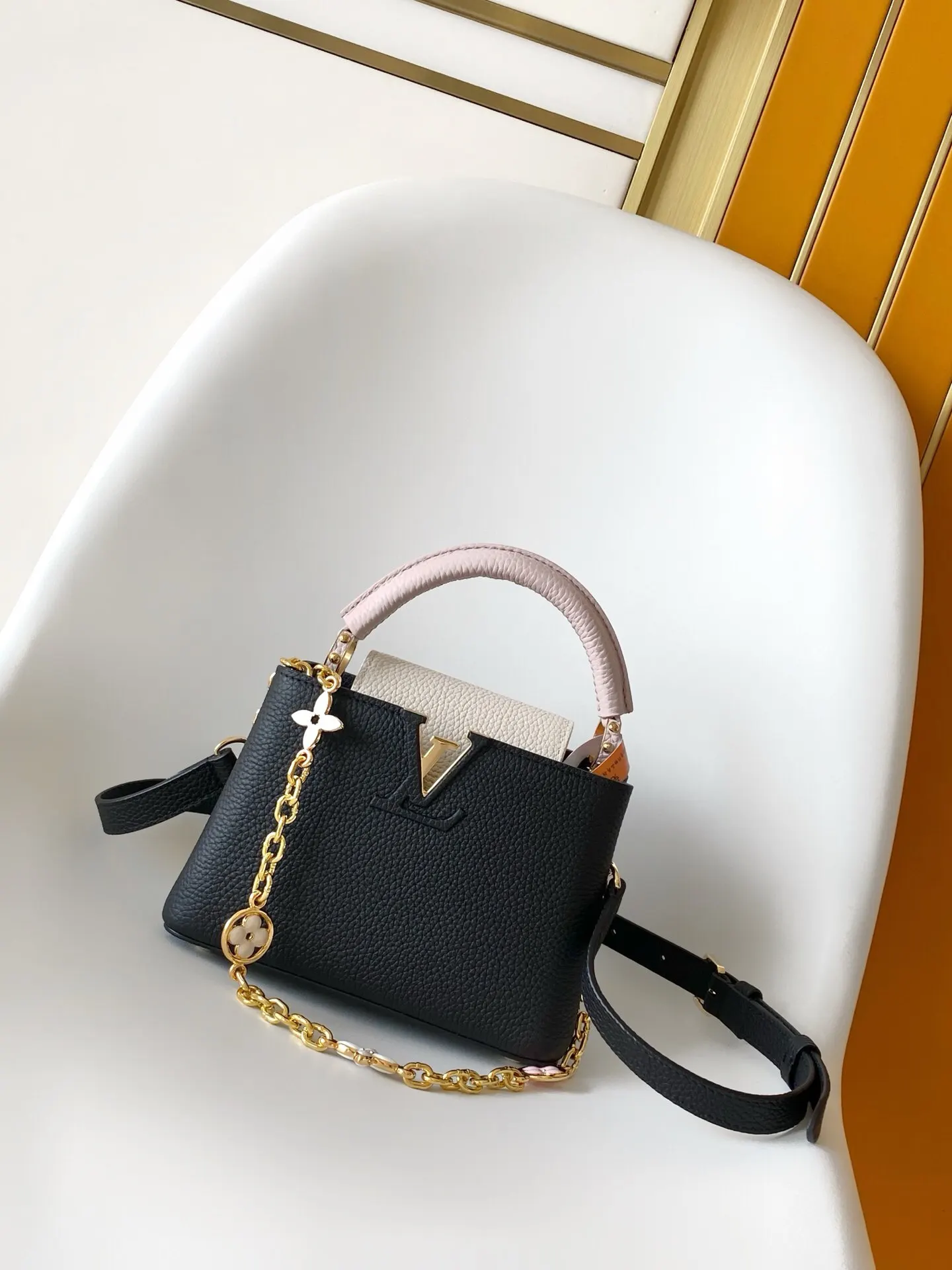 Louis Vuitton Black Chain Bag Leather