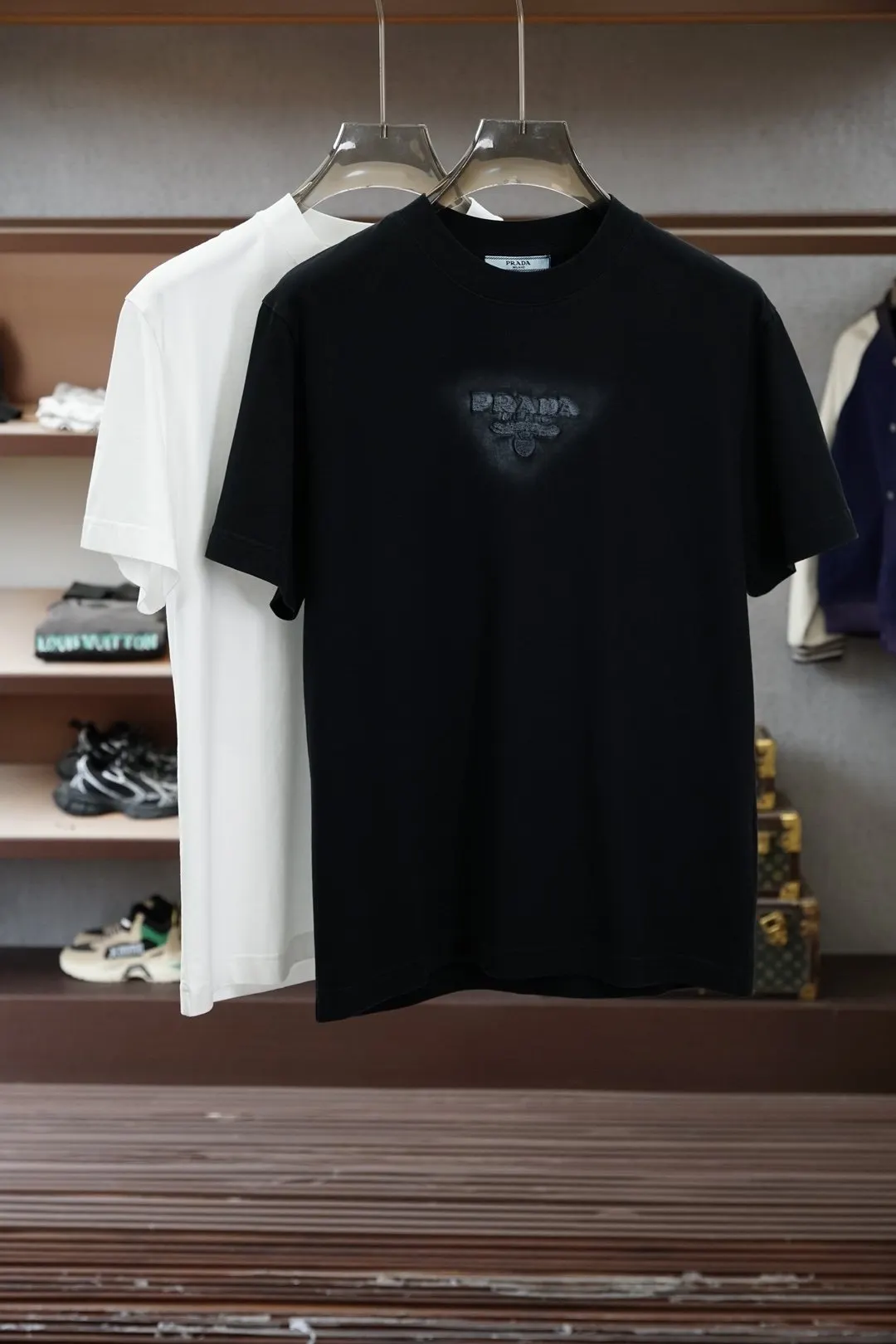 Prada T-Shirt Casual Versatile