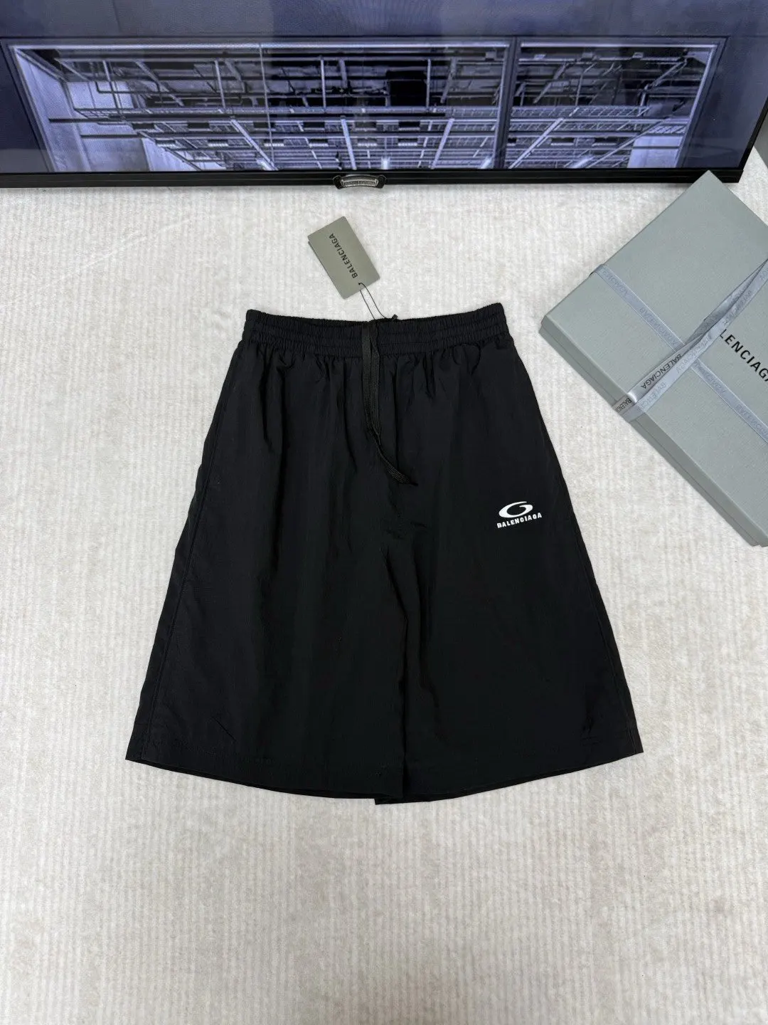 Balenciaga 26SS Black Letter Embroidery Shorts Loose Casual Style
