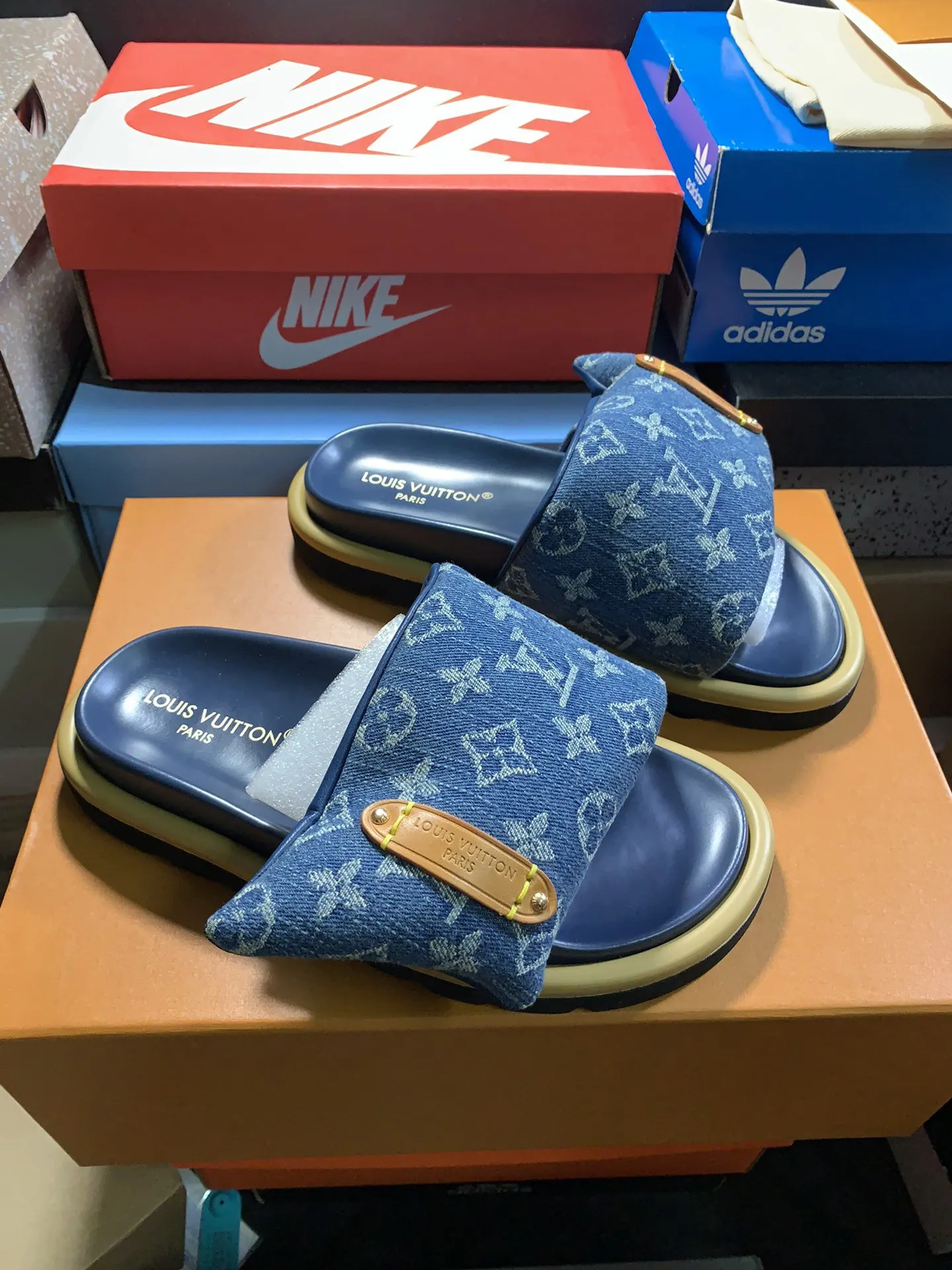 LV 厚底拖鞋 休閒百搭款