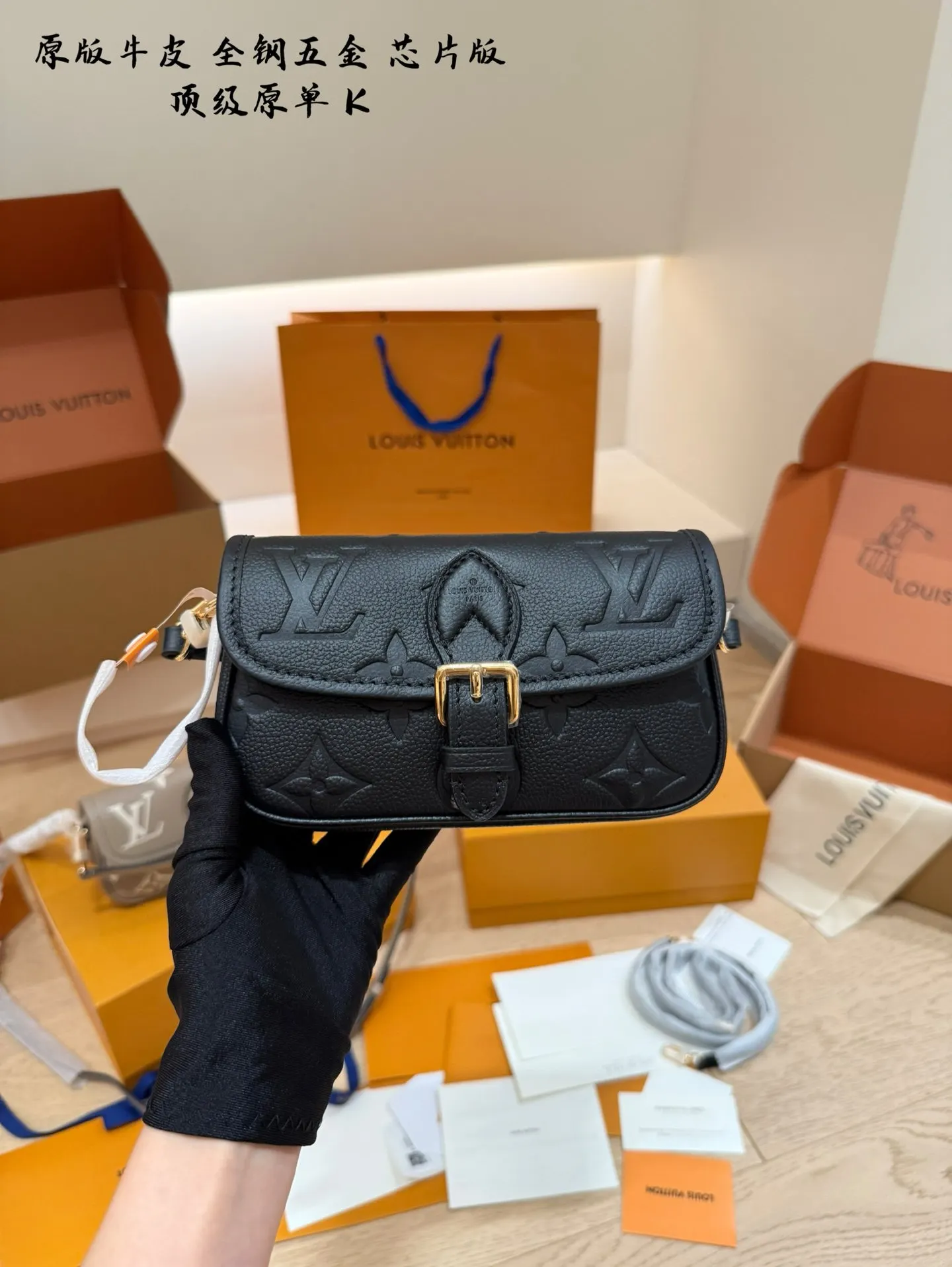 LV 法棍nano 一只nano 可爱的像一块小蛋糕 斜挎 腋下包 复古腋下背款