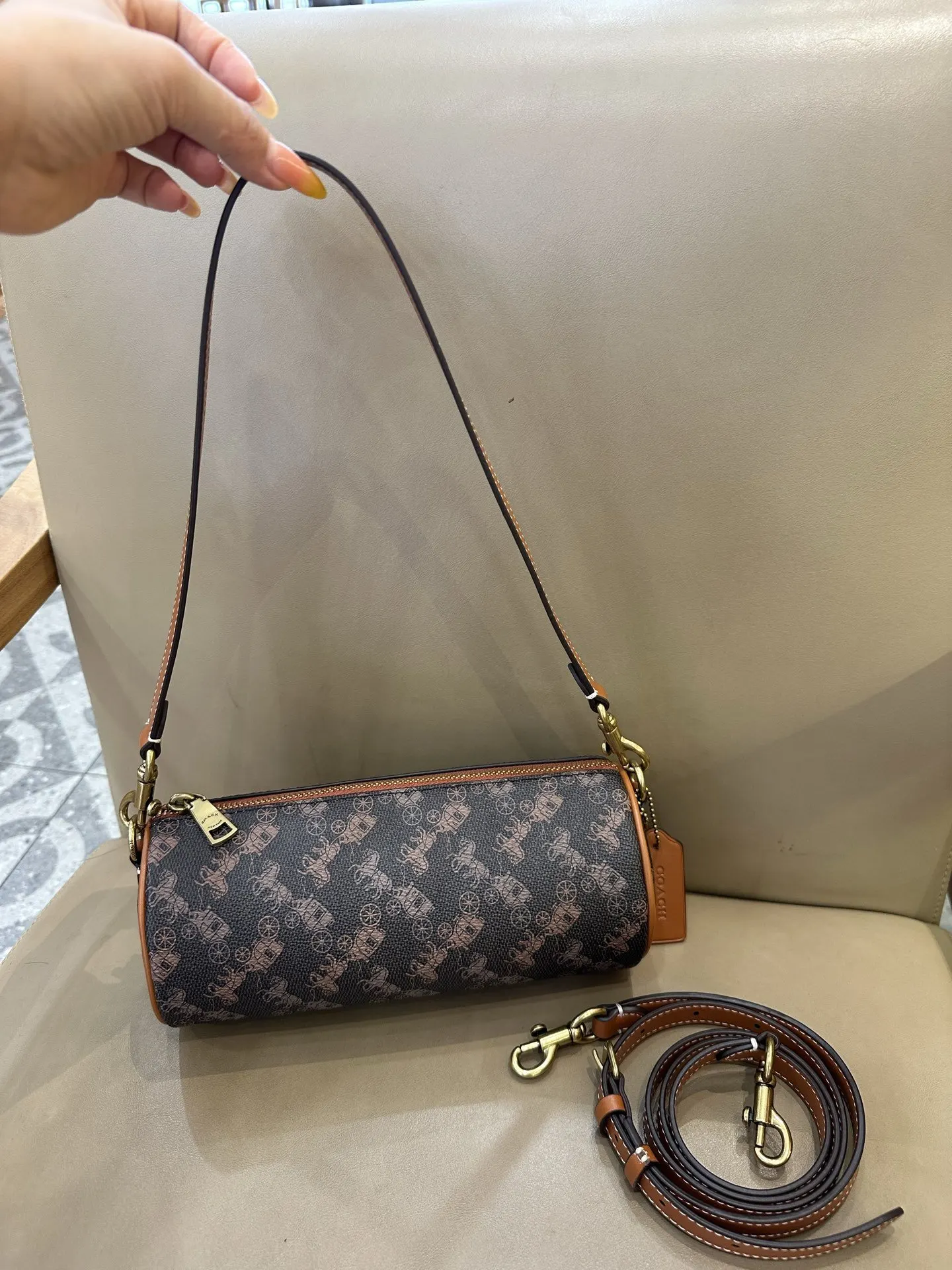 Monogram Shoulder Bag Vintage Leather