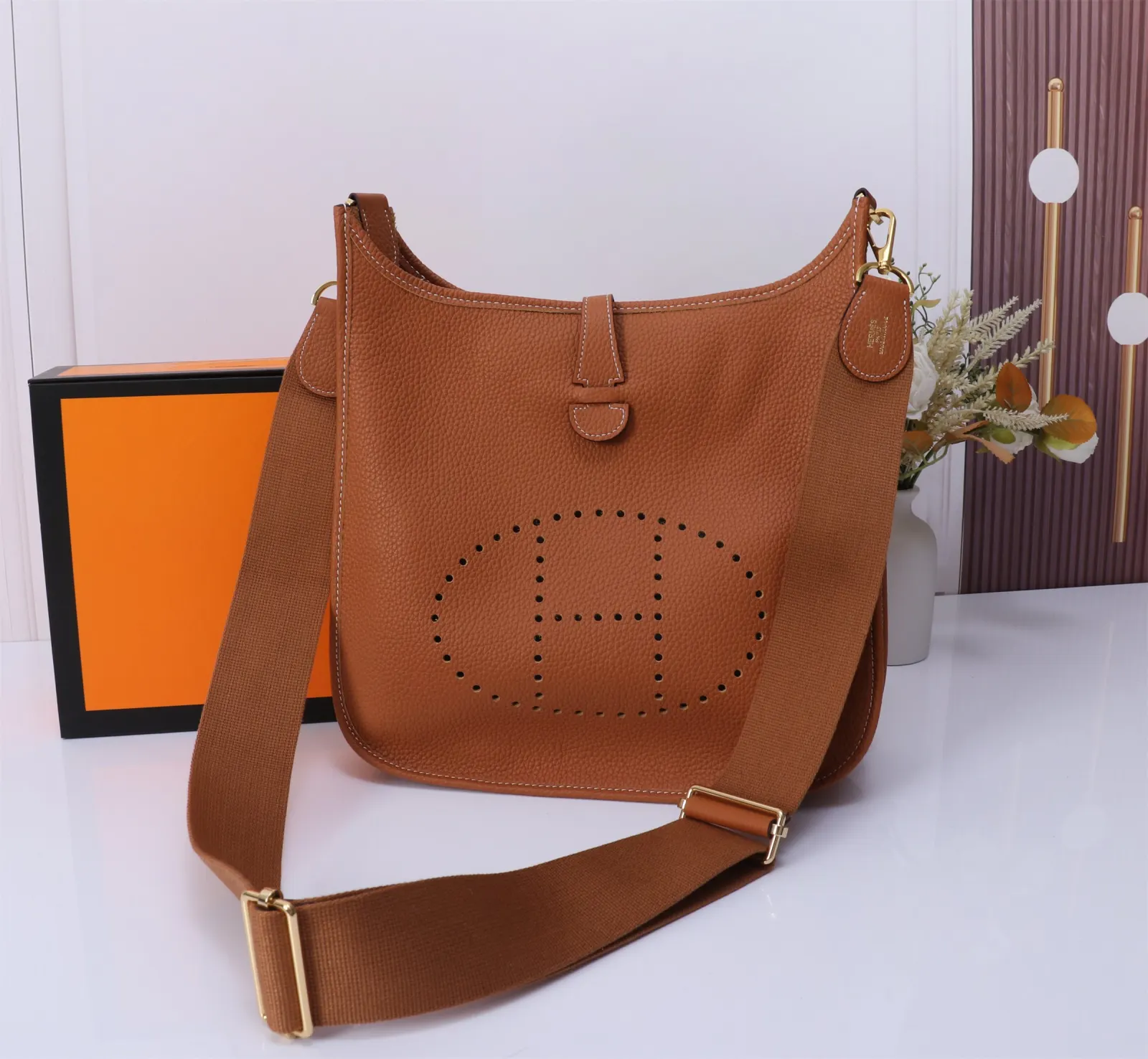 Hermes Crossbody Bag Classic Leather