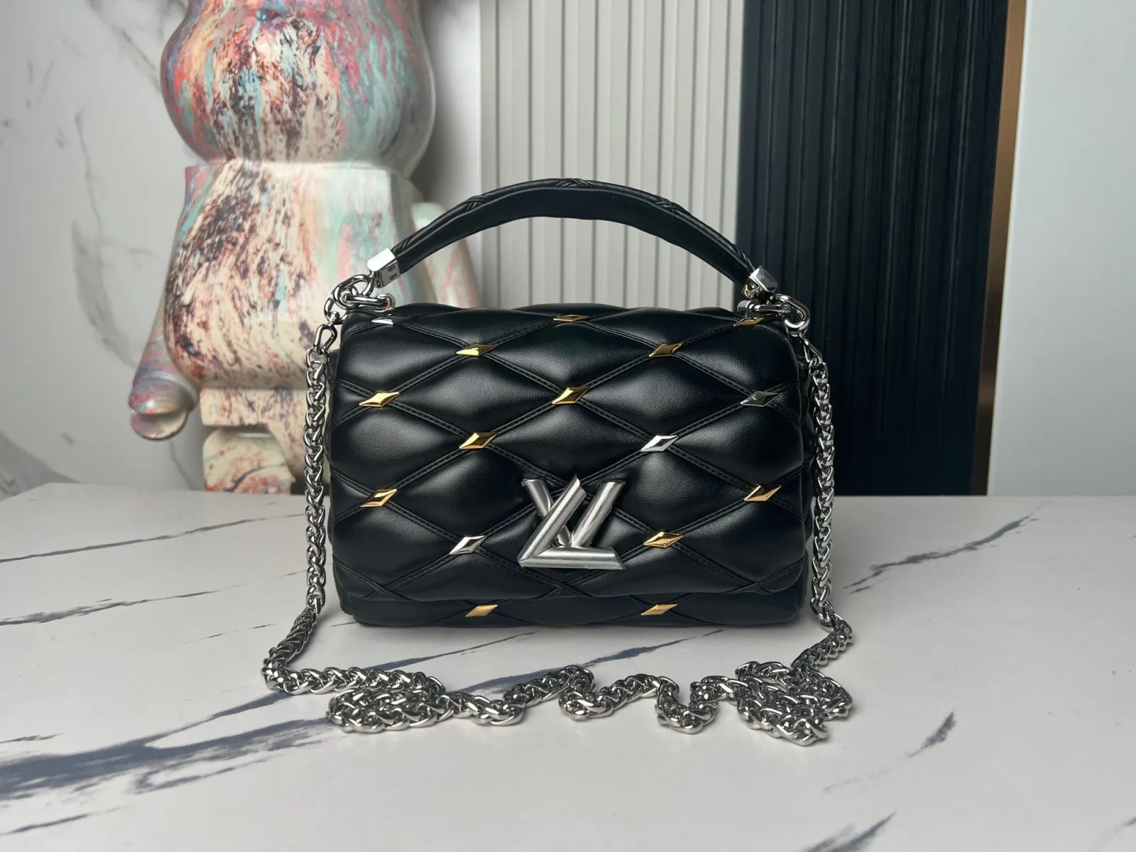 LV 黑色 羊皮 鏈條包 精致鏈條款