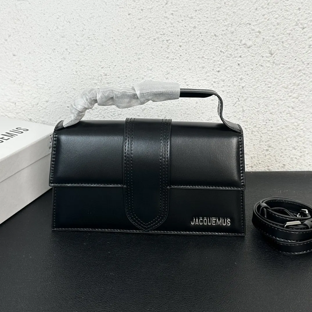 Jacquemus 銀扣手提單肩包 独特的包 日常單肩背款