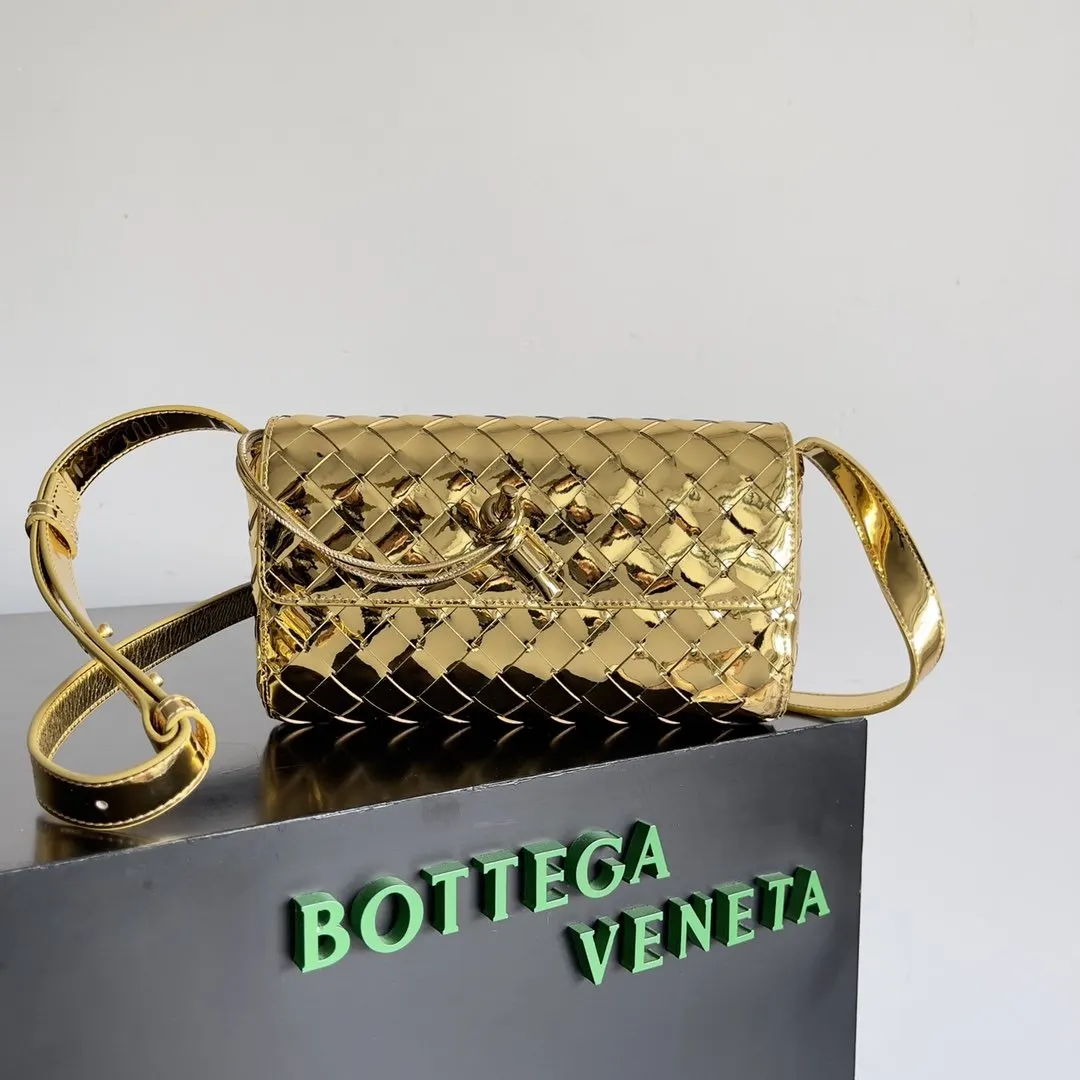 Bottega Veneta 棕色 手拿包 精致手拿款
