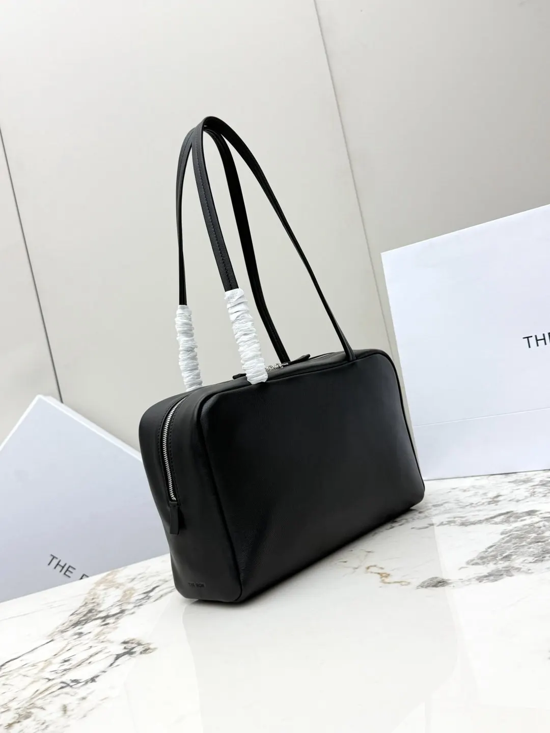 羊皮 玫瑰 TR羊皮 THE ROW Astra保龄 单肩包 日常单肩背款