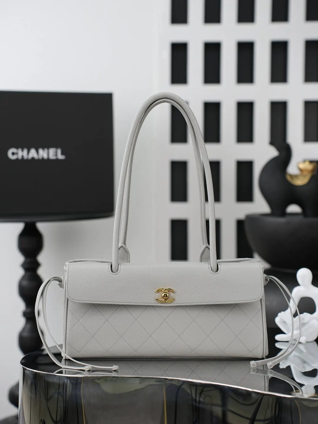 Chanel White Blue Hobo Shoulder Bag Vintage Leather