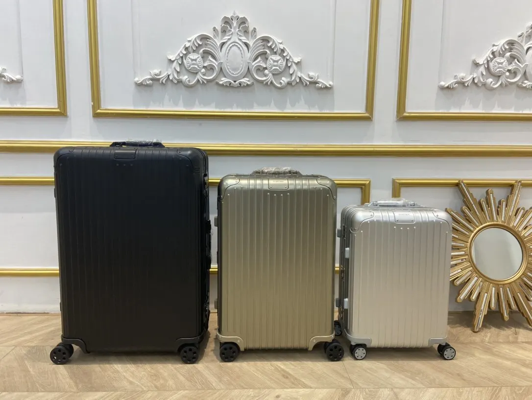 Rimowa Black Silver Suitcase Travel Lightweight