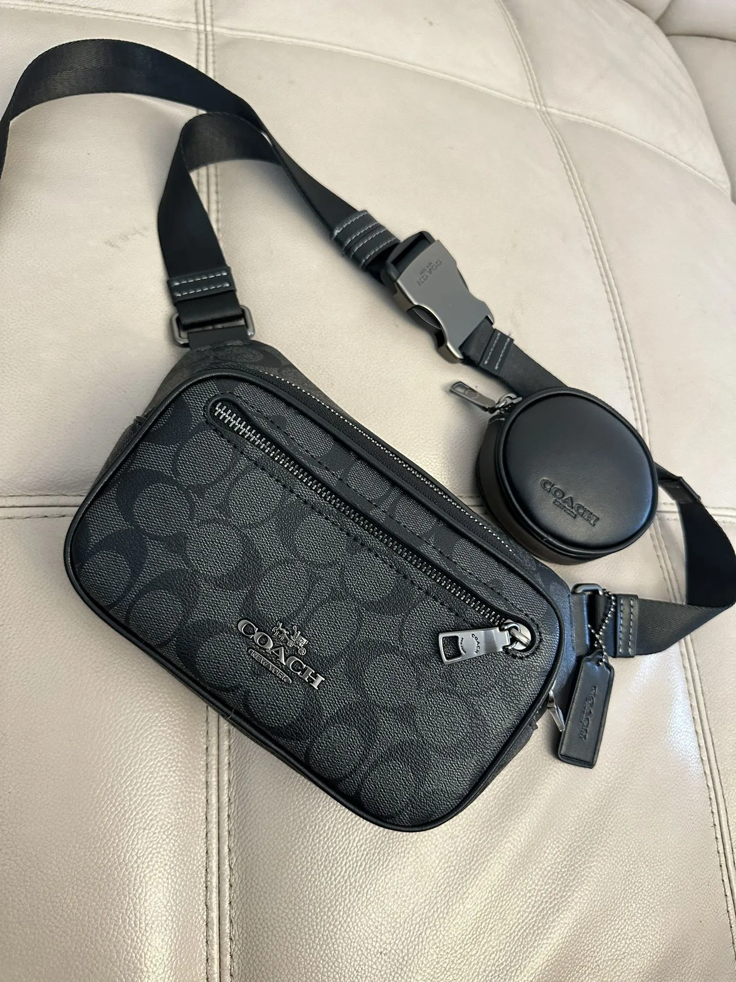 Coach 牛皮 厂价 腰包 休閒腰包款
