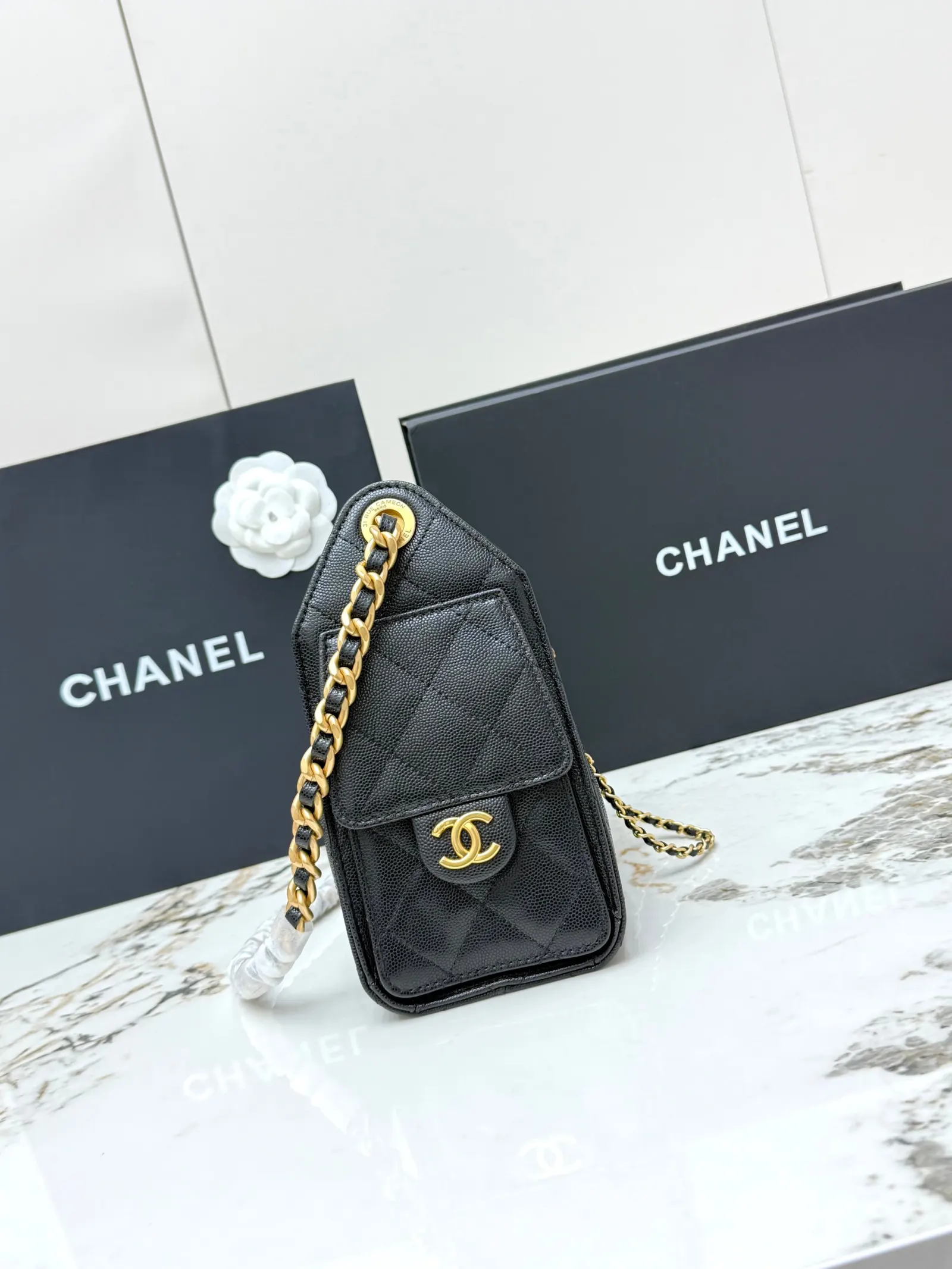 Gold Hobo Shoulder Bag Vintage Leather