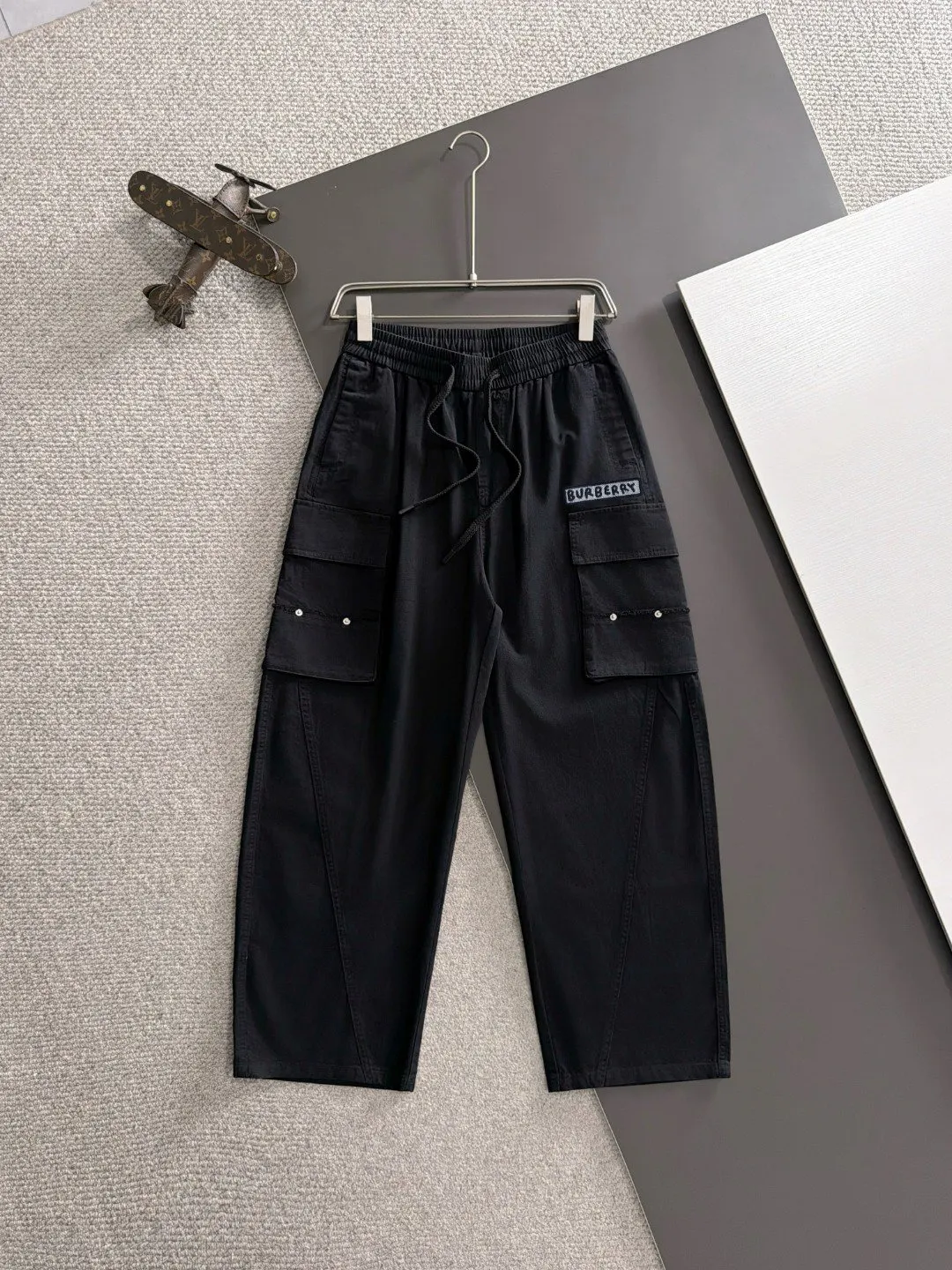 Burberry 2026 Spring Summer Pants Loose Casual Style