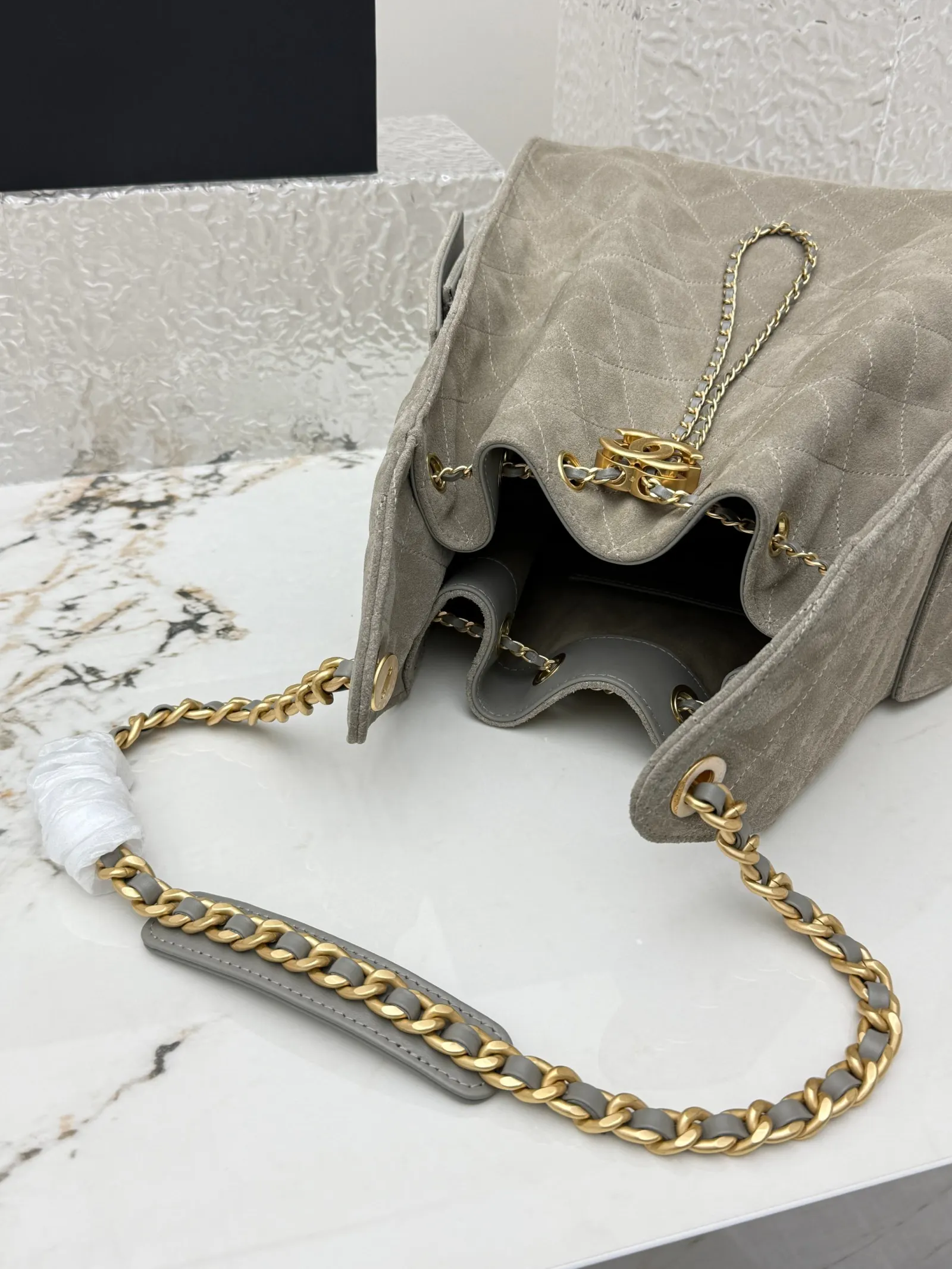 Gold Hobo Shoulder Bag Vintage Leather