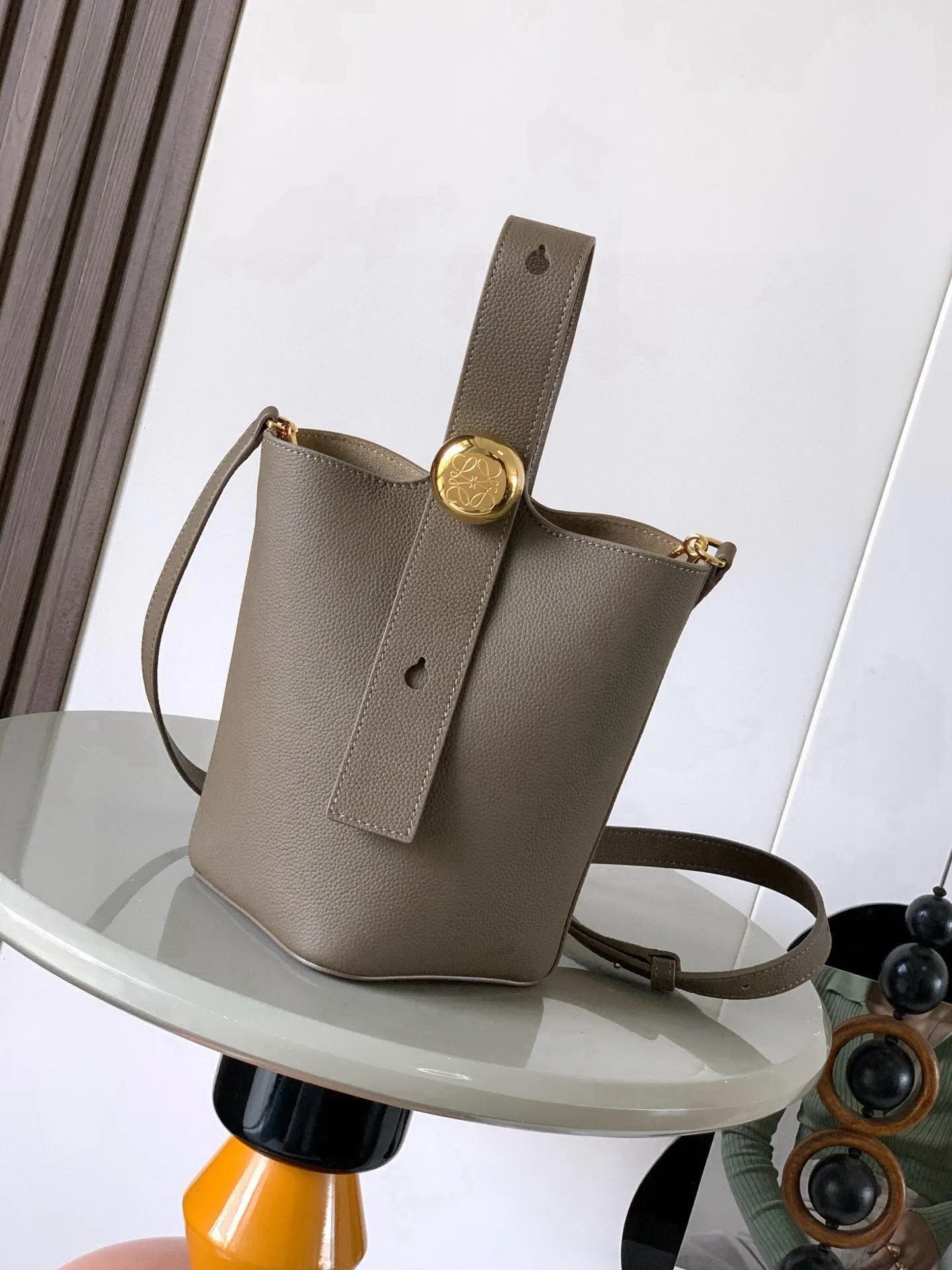 牛皮 迷你柔软粒面牛皮革 Pebble Bucket 水桶 水桶包 休閒水桶款