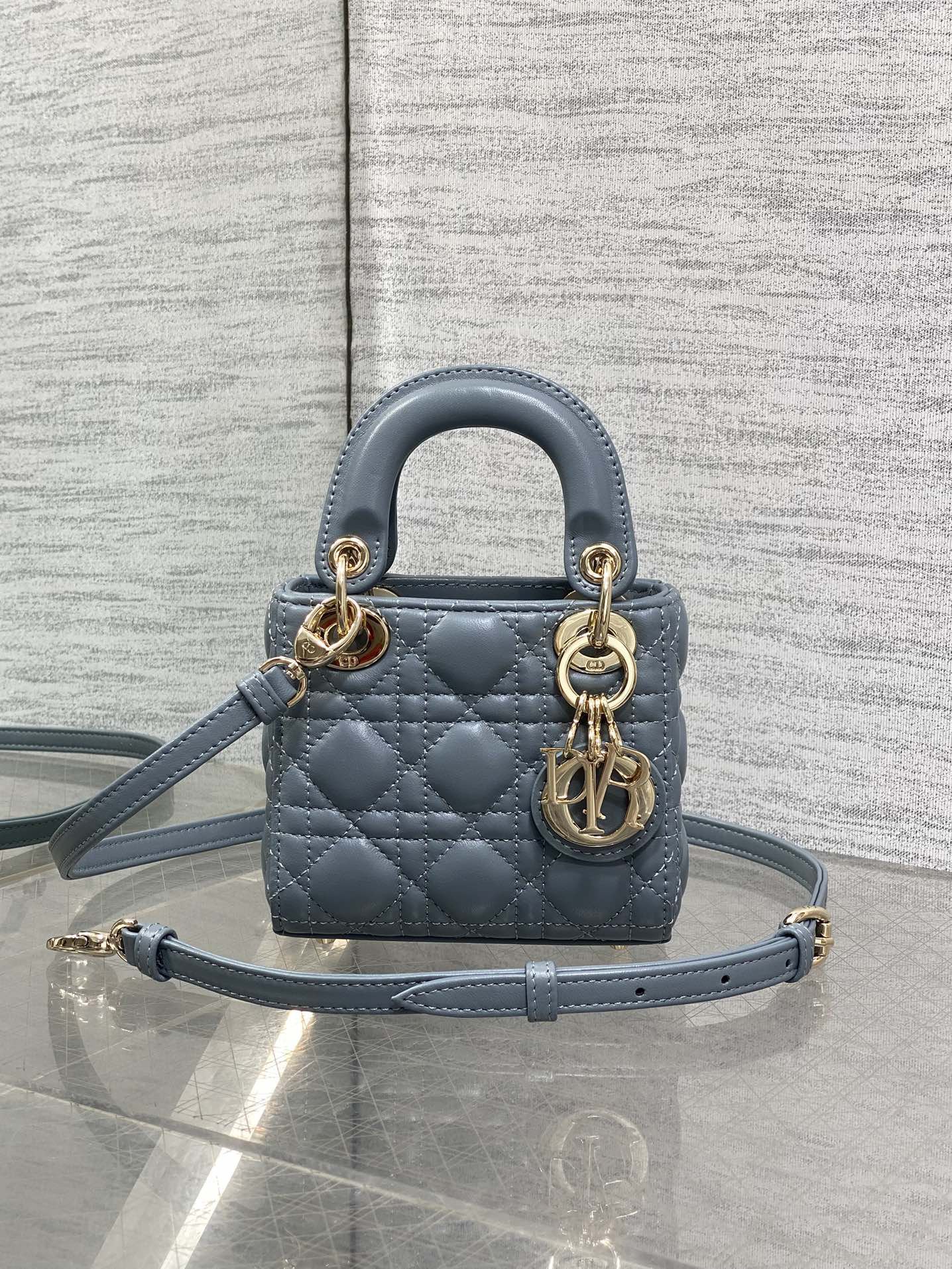 羊皮 雾霾藍 Lady最新micro系列 一只什么都装不下 旅行袋 大容量旅行款