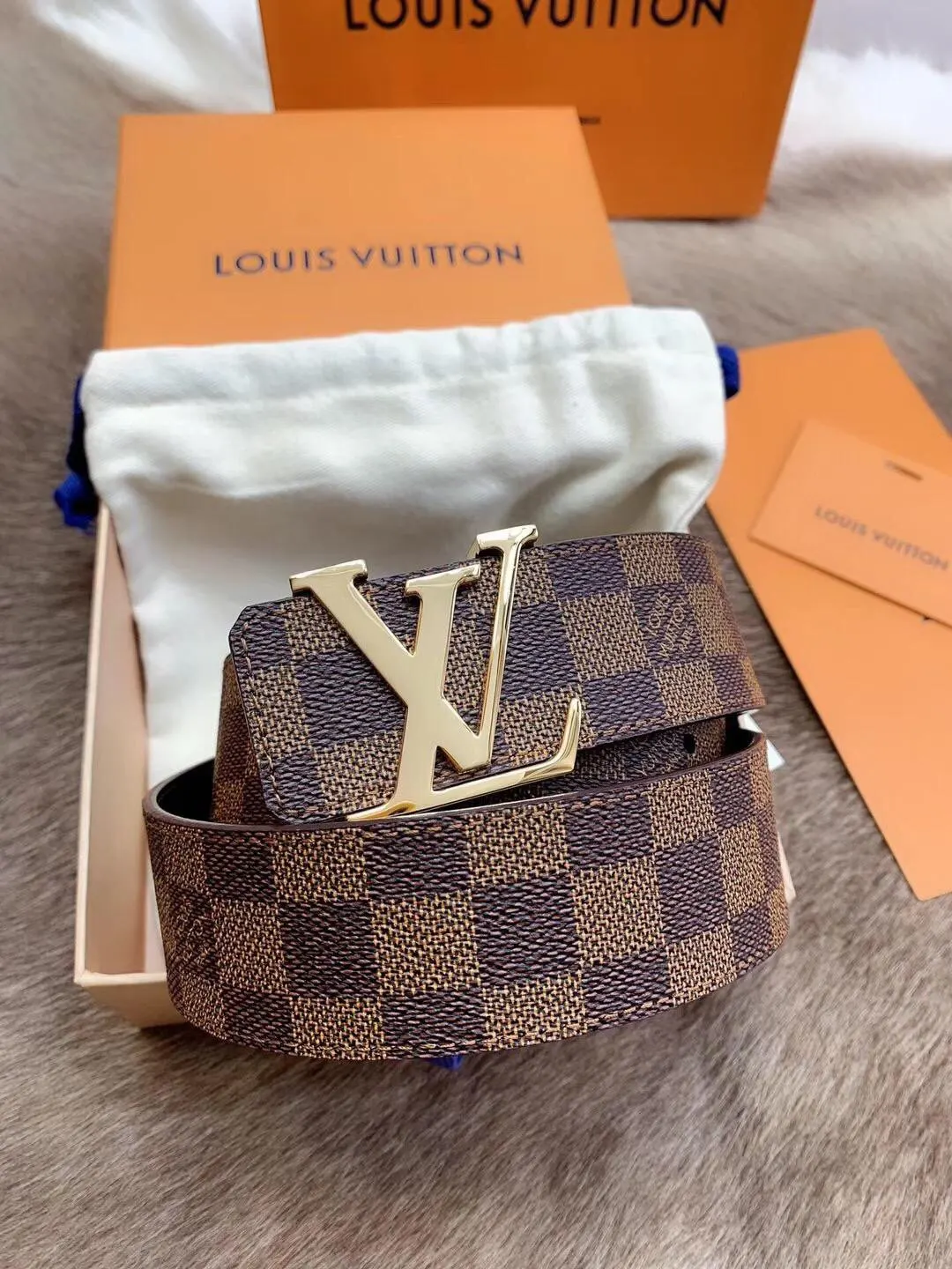LV 老花半月腋下包 復古肩背款