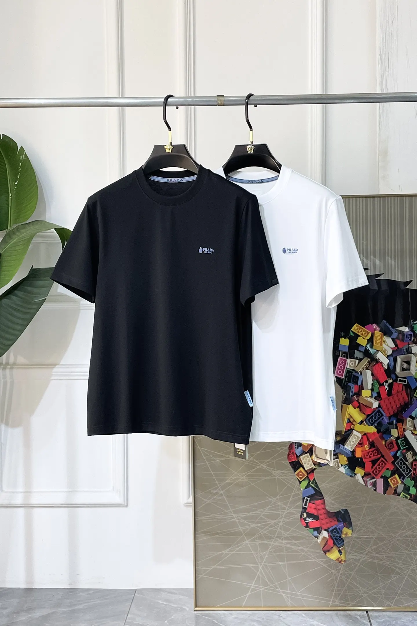 PRADA 马 贺岁 棉质 Logo 短袖T恤 休閒百搭款