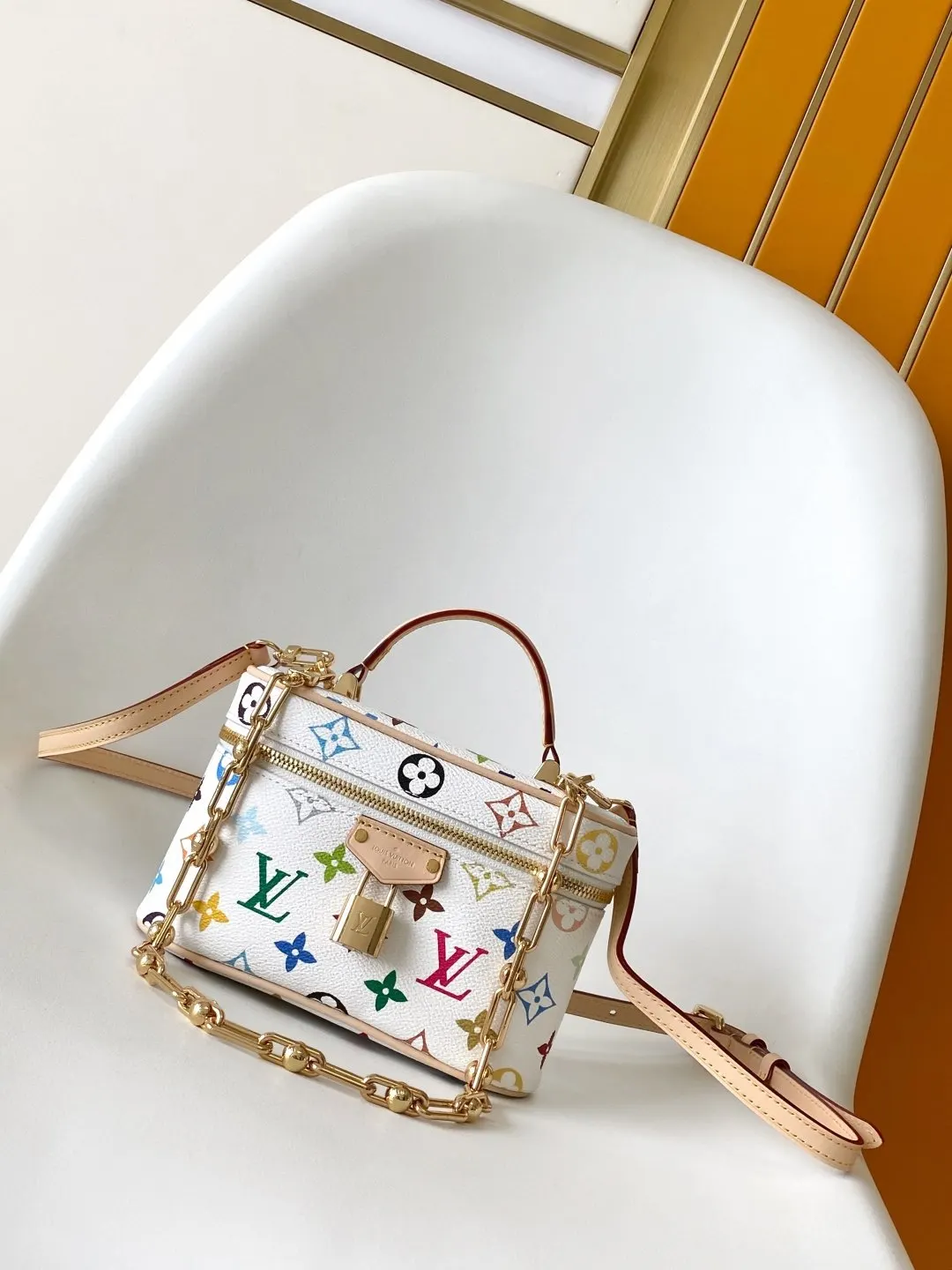 LV 牛皮 鏈條包 精致鏈條款