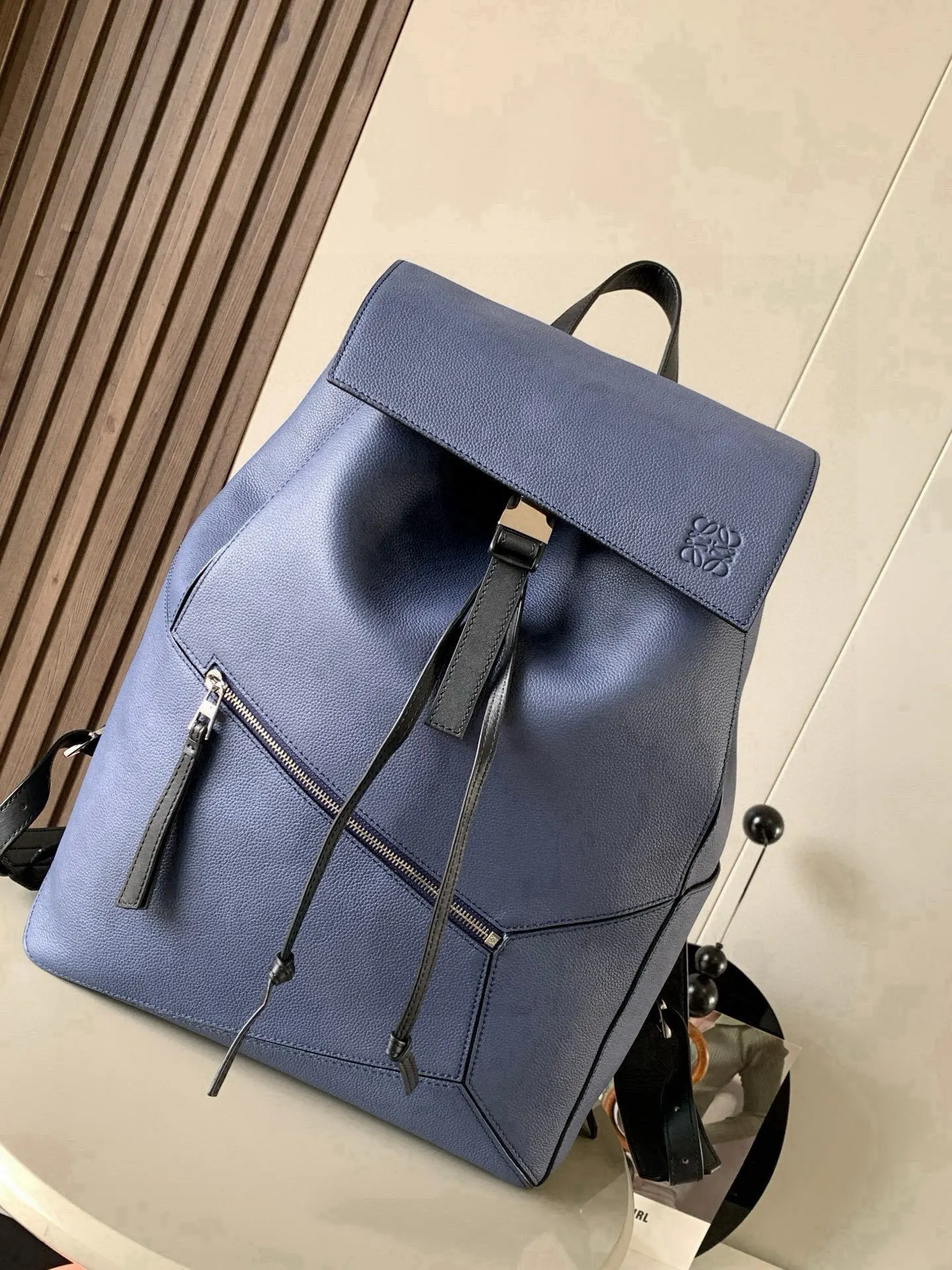 Loewe Puzzle 藍色 小牛皮 雙肩包 实用雙肩款