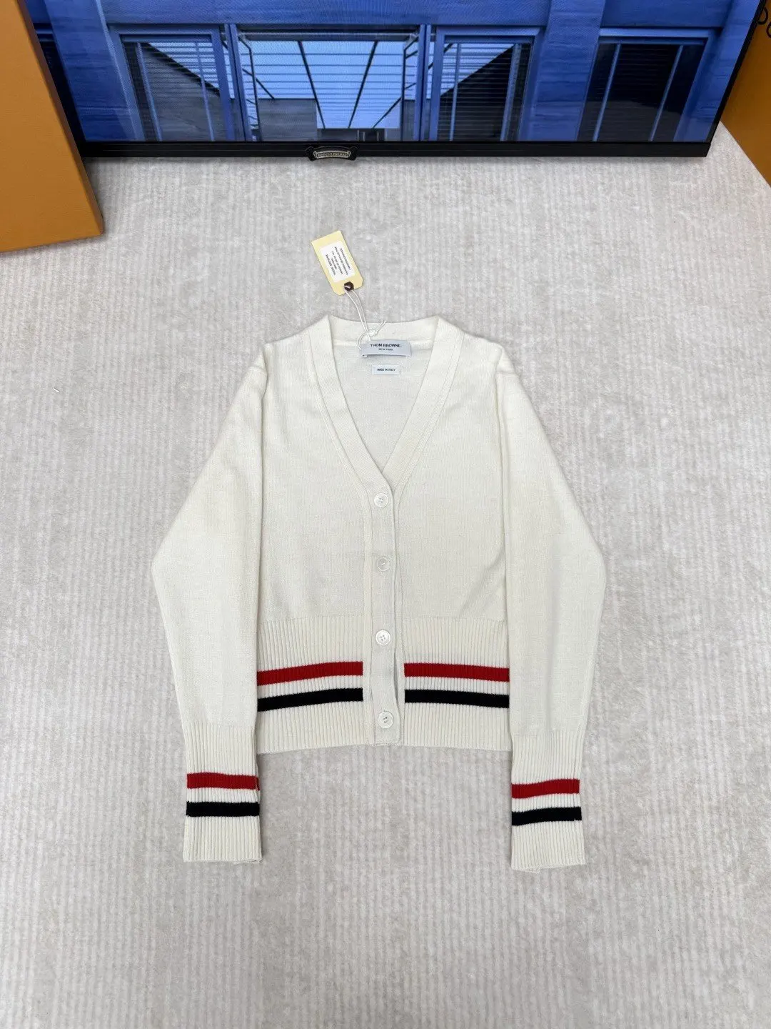 Thom Browne 26SS 白色 羊毛 外套 通勤休閒款(數字1) Thom Browne 26SS 白色 羊毛 外套 通勤休閒款(數字1)