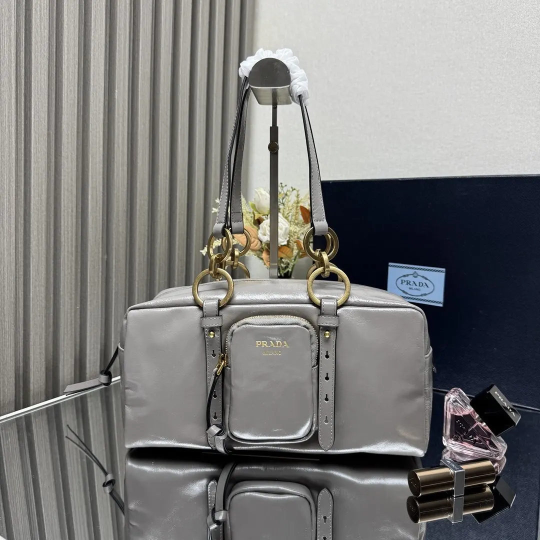 PRADA 皮革 亮面 手提包 日常通勤款
