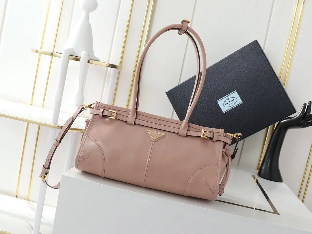 PRADA 1BA426 斜背包 日常通勤款