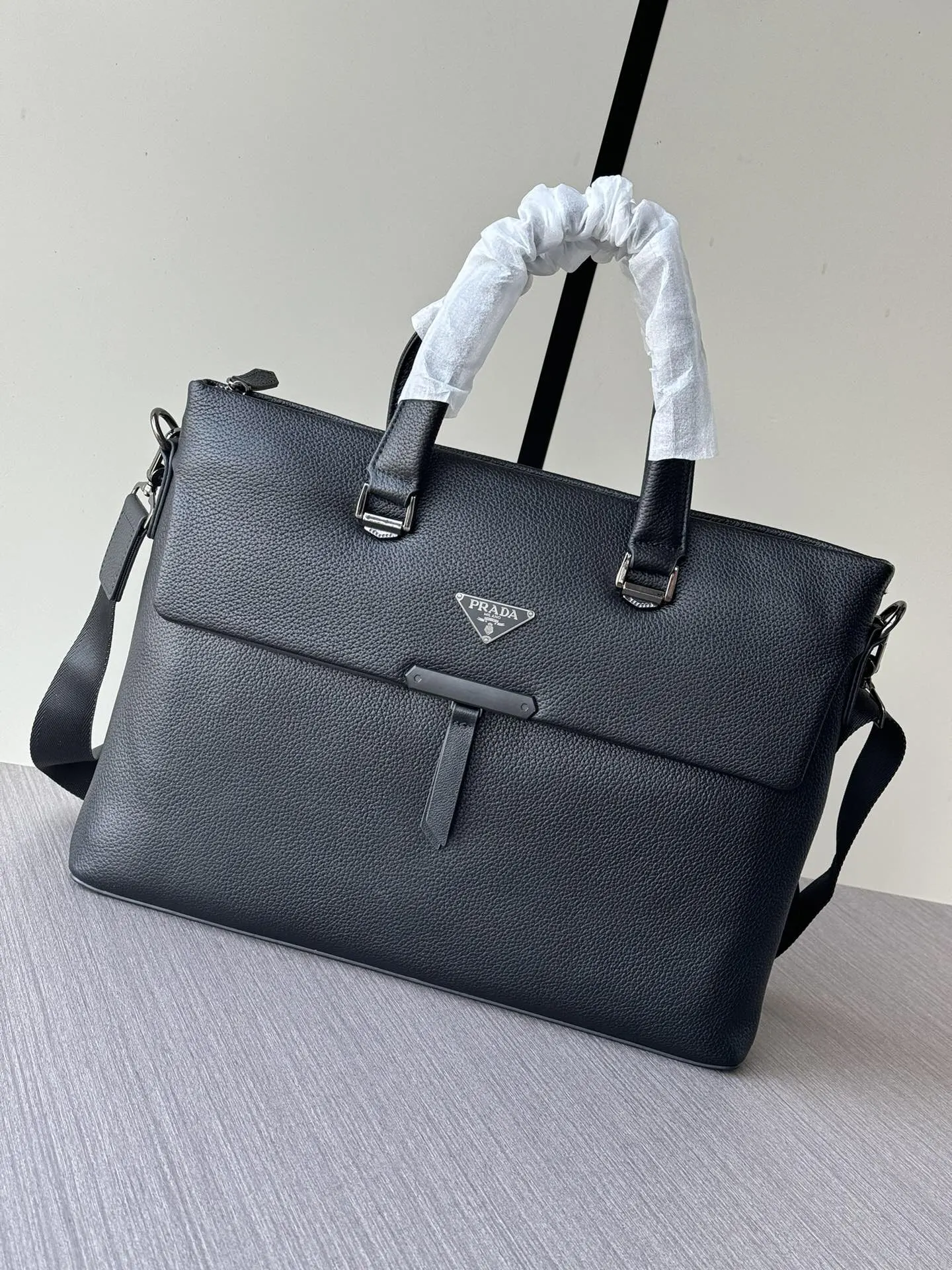 PRADA 黑色 牛皮 Logo 公文包 商務通勤款