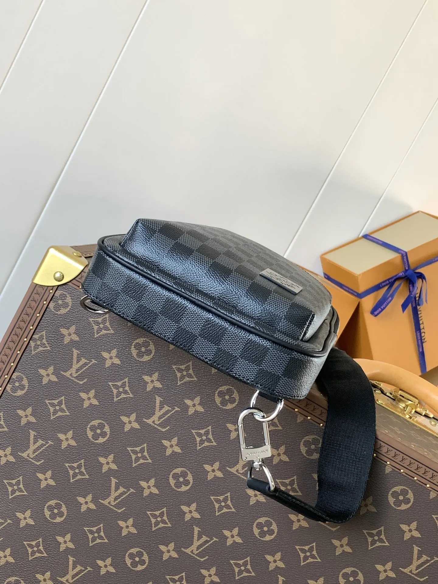 Louis Vuitton Shoulder Bag Canvas Leather