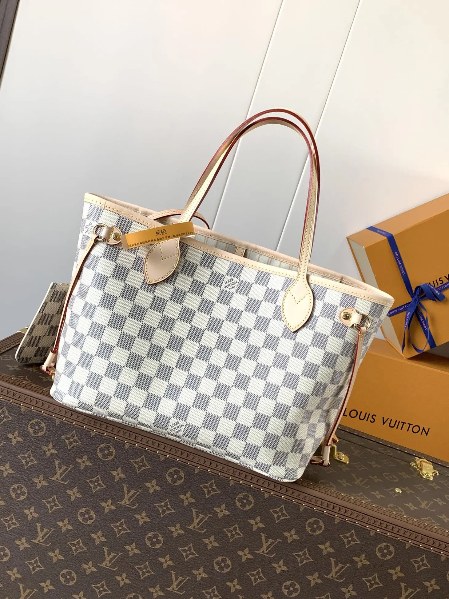 LV Neverfull 金色 牛皮 手拿包 精致手拿款