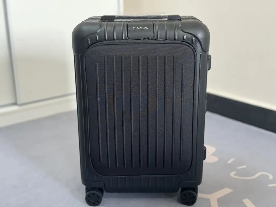 黑色 全新对 玫瑰 黑色Sleeve系列 尤其適合出 行李箱 旅行拉杆款 輕便出行款