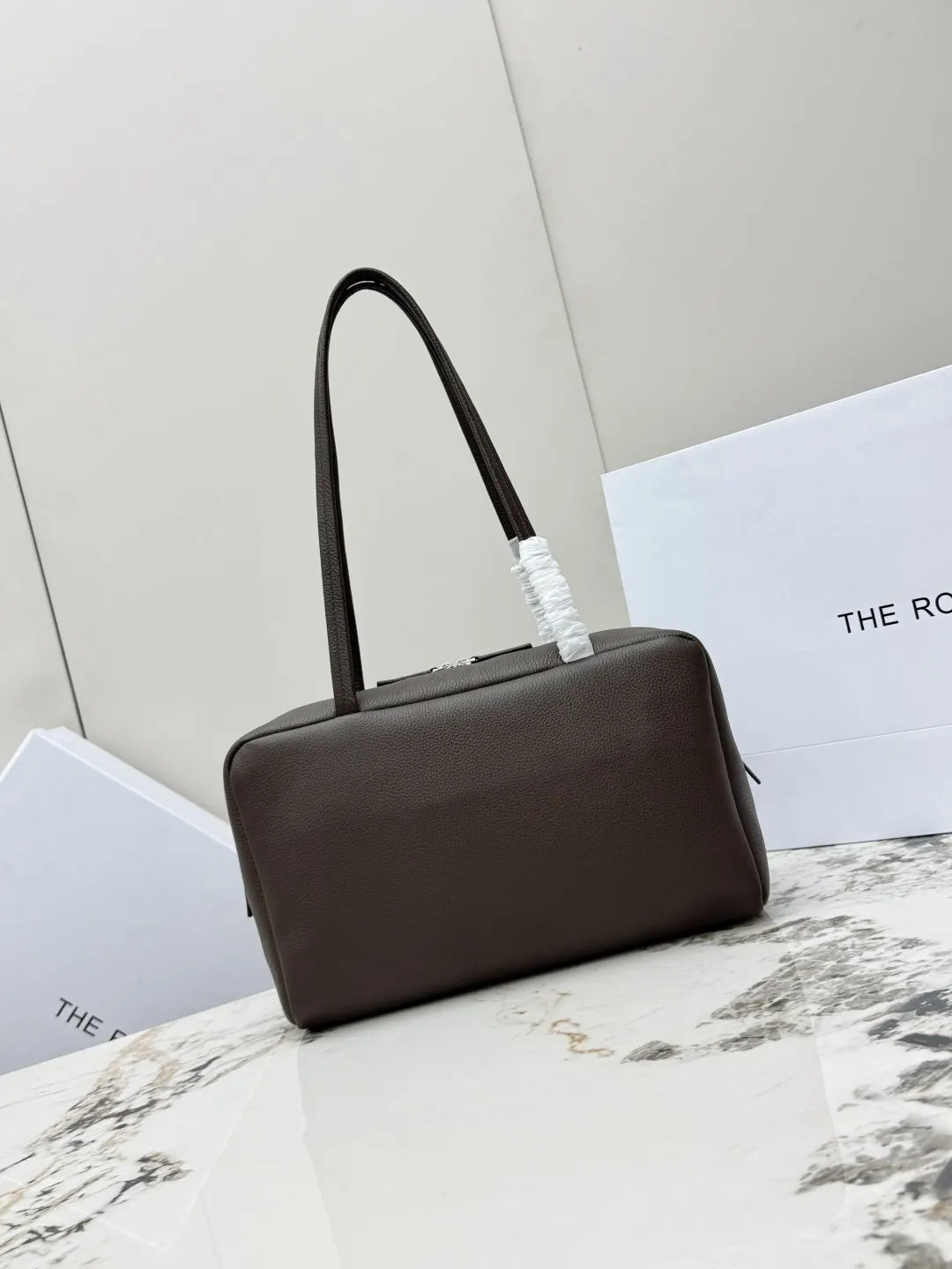 牛皮 玫瑰 TR荔枝纹 THE ROW Astra保 單肩包 日常單肩背款