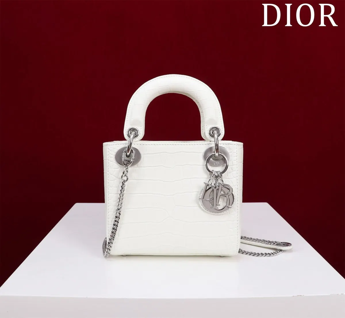 Dior 黑色羊皮Lady Dior手提斜背包 金扣款
