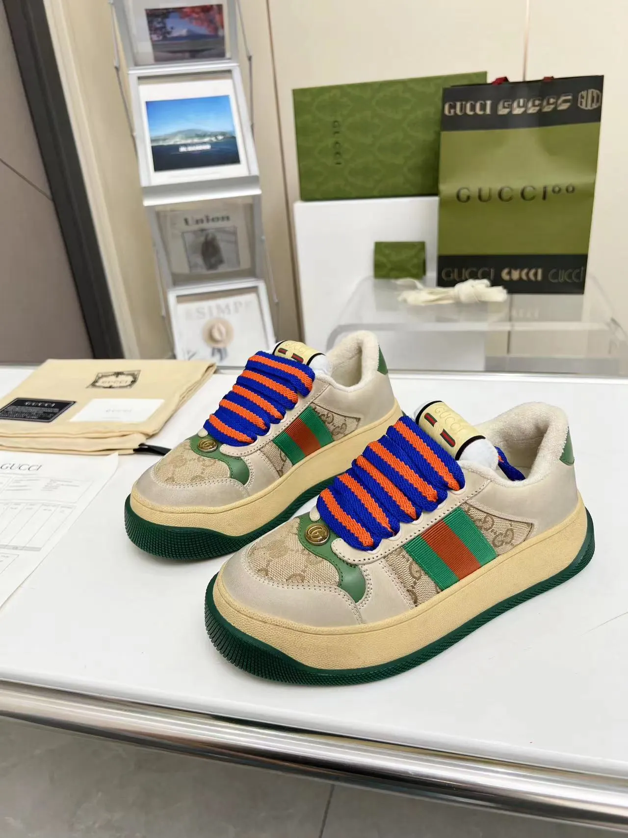 Gucci Logo Casual Sneakers, Versatile 136