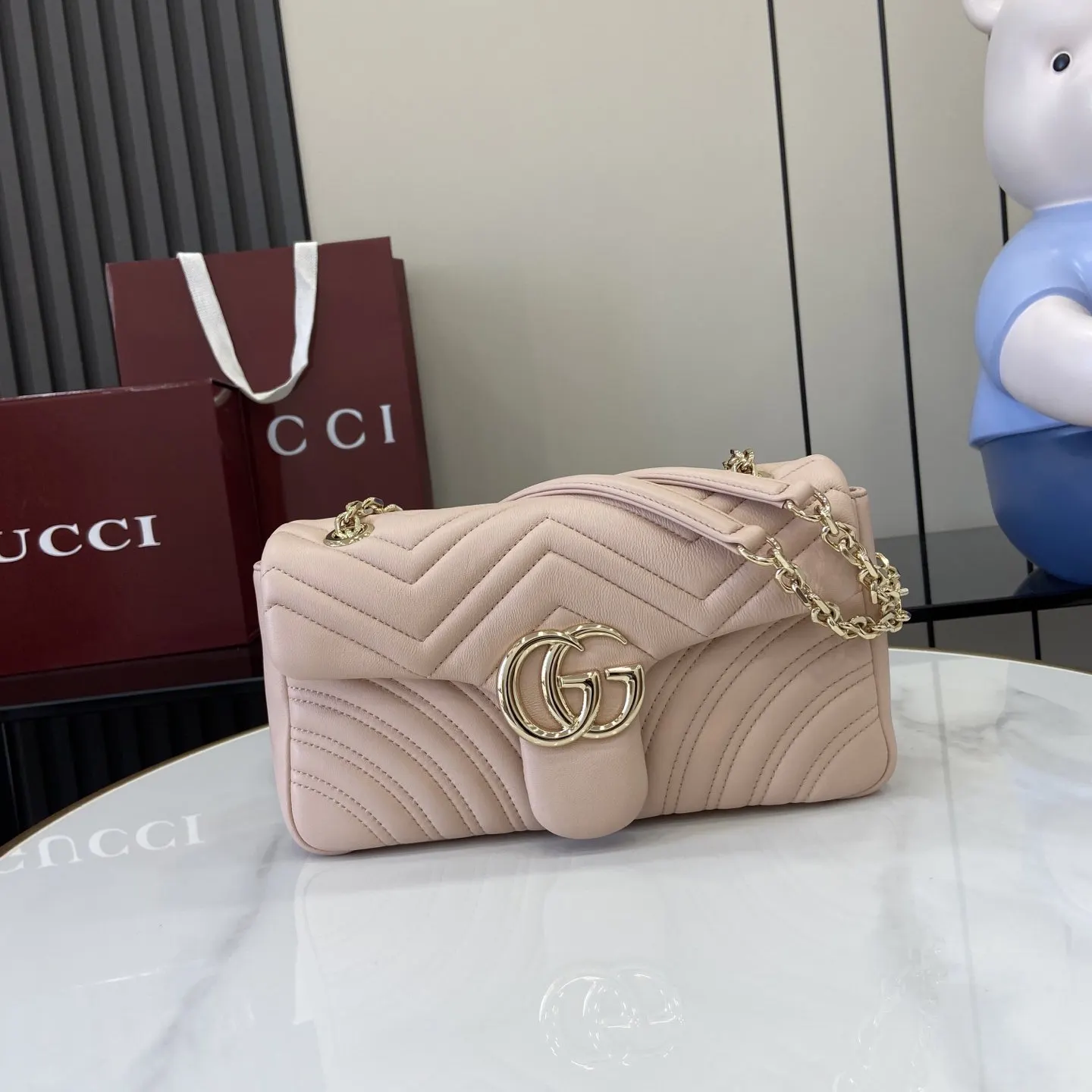 Gucci Marmont 絎縫皮革鏈條包 單肩斜挎款