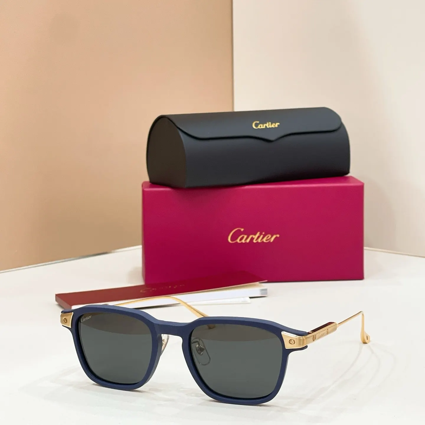 Cartier 墨镜 时尚防晒款 款4