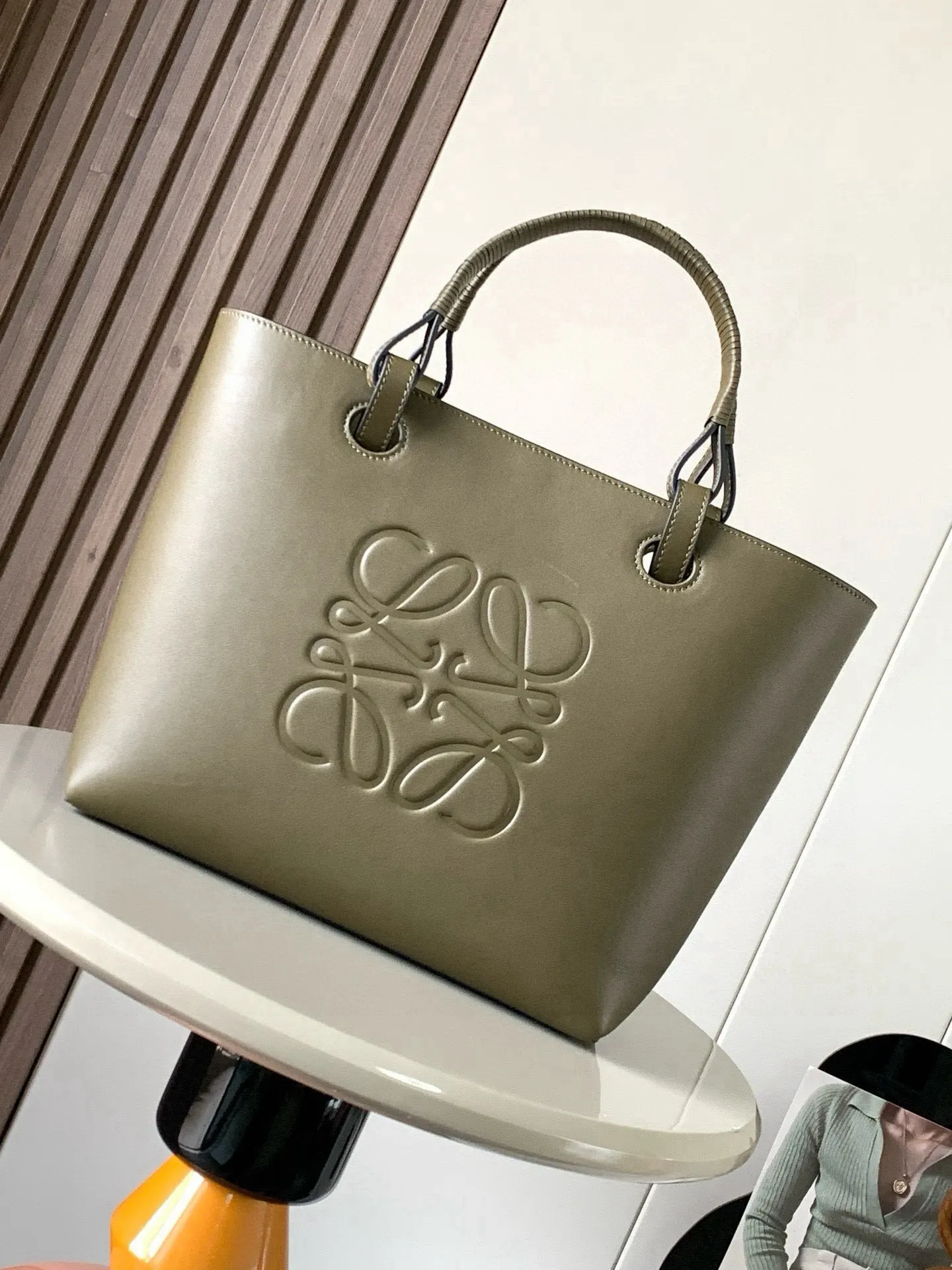 卡其 牛皮 中号牛皮革 Anagram Tote 手袋亚麻布拼接 托特包 大容量托特款