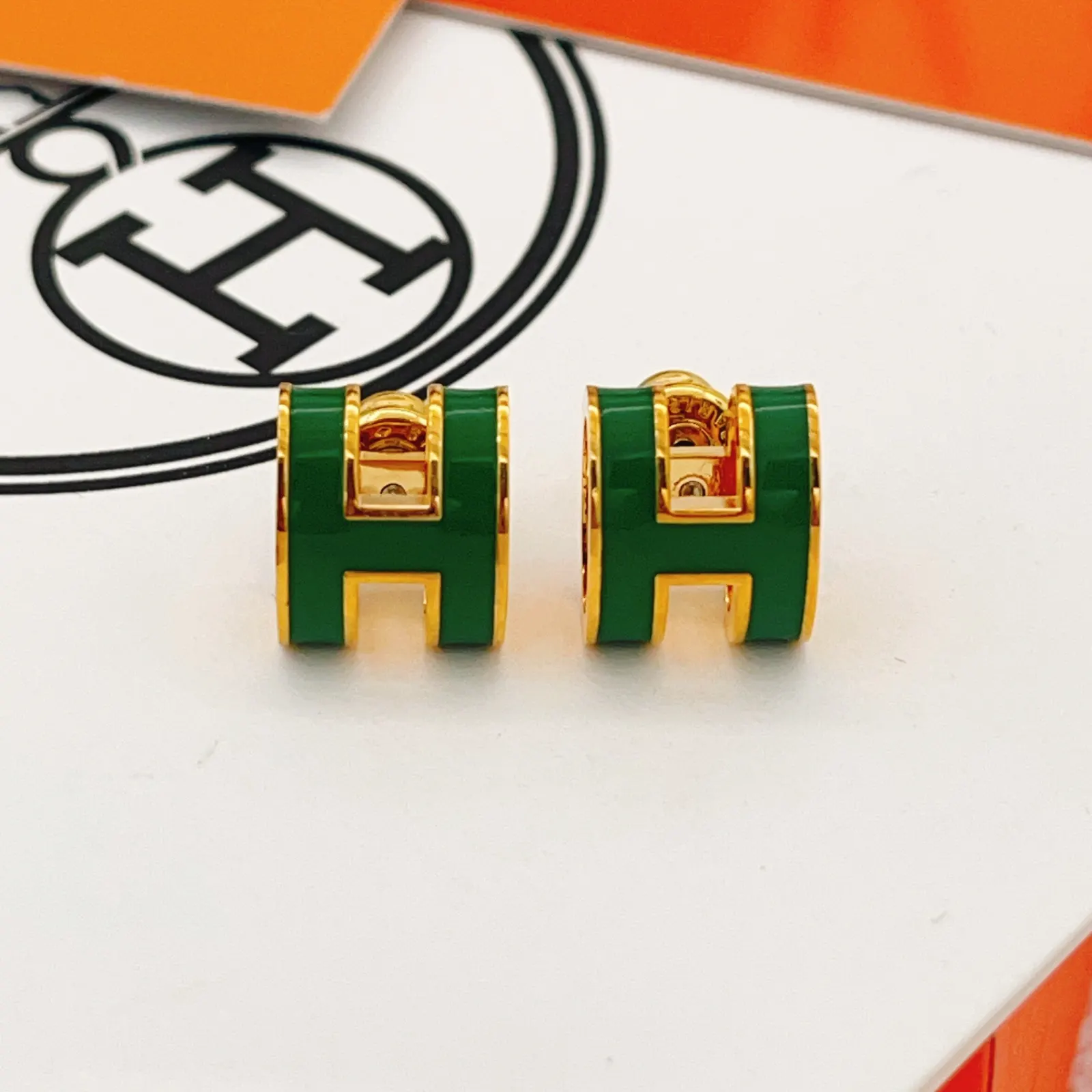 Hermes 金色 綠色 大号 耳钉 小巧点缀款