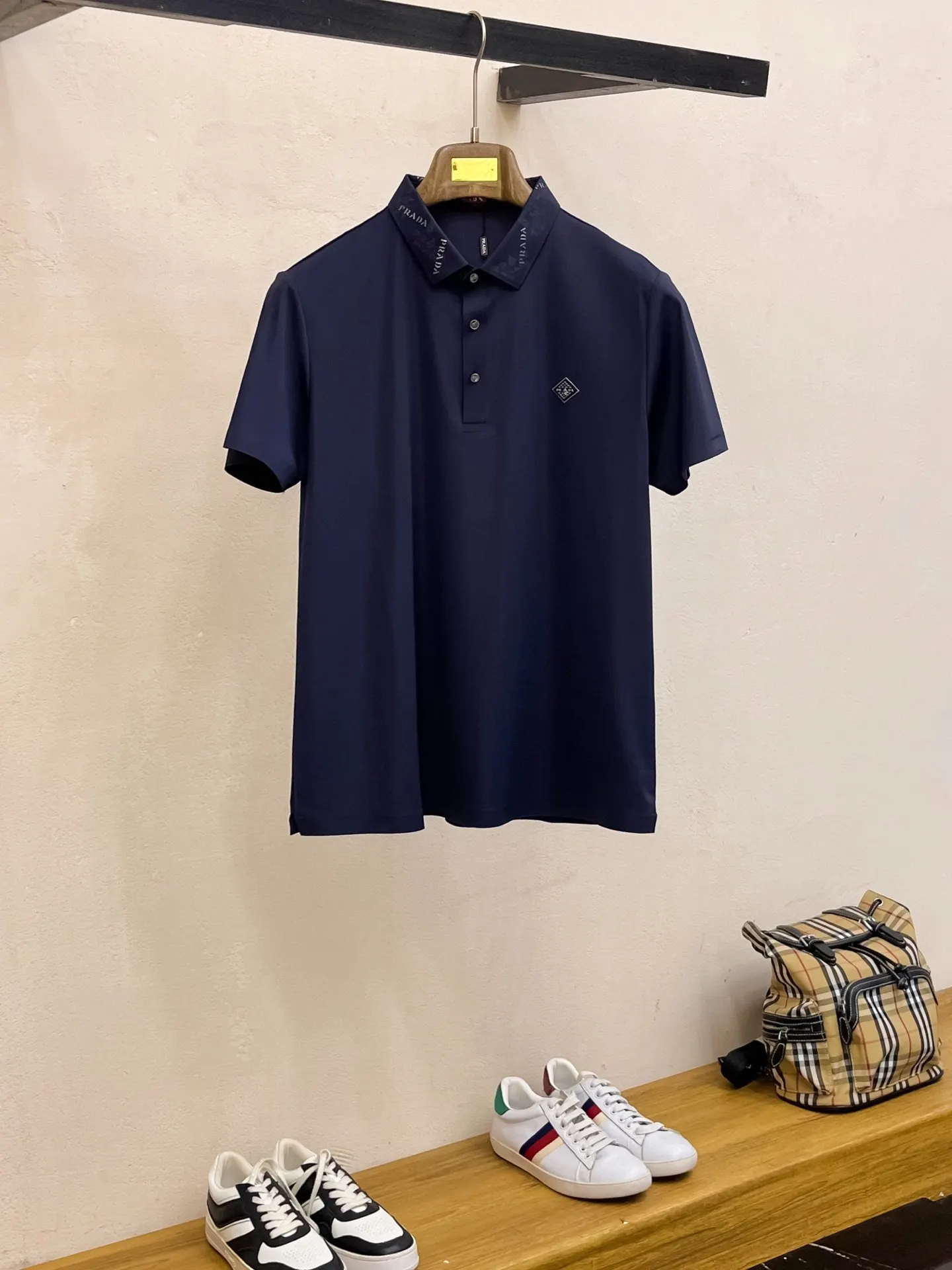 PRADA Polo衫 休閒百搭款